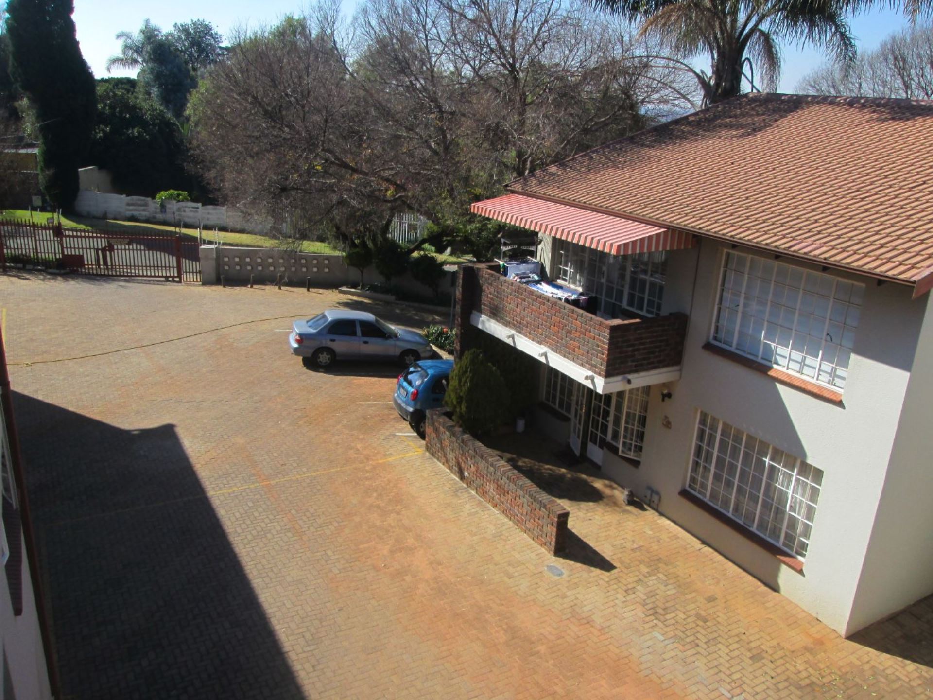 Apartment To Rent In Northcliff Ext 19, Randburg, Gauteng for R 8,000