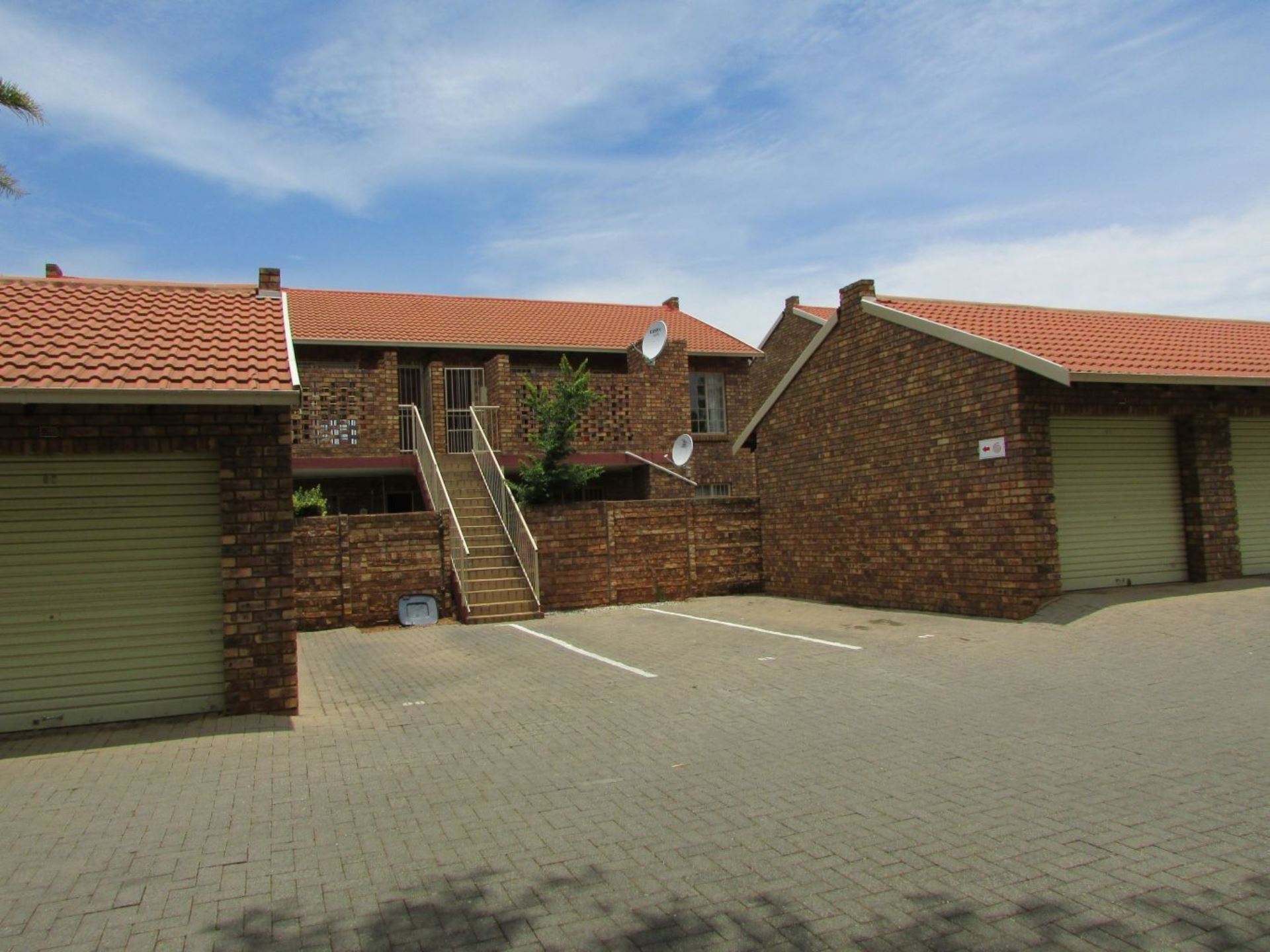 Flat To Rent In Pierre Van Ryneveld, Centurion, Gauteng for R 7,000 /month