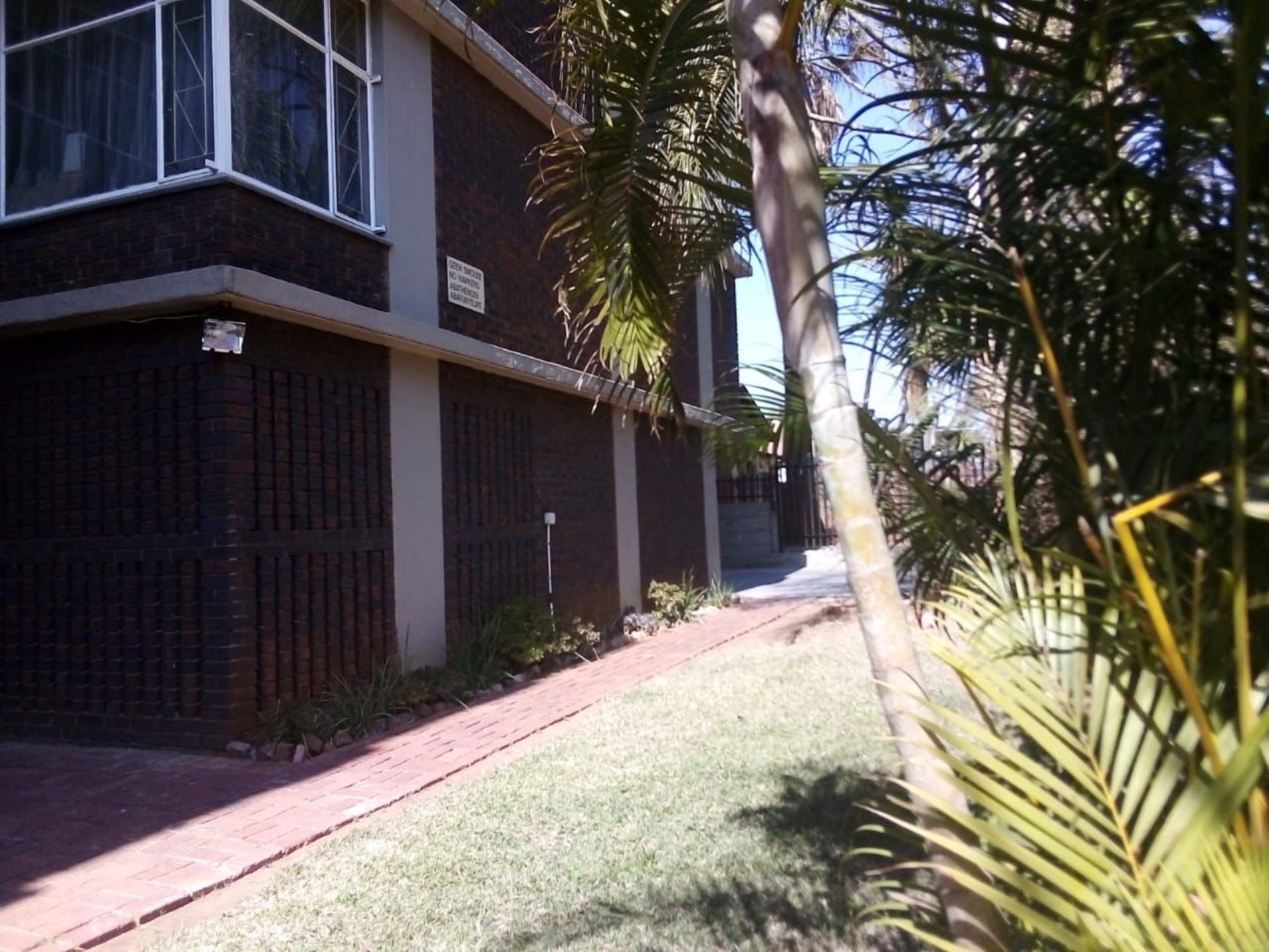 Flat To Rent In Silverton, Pretoria, Gauteng for R 6,000 /month