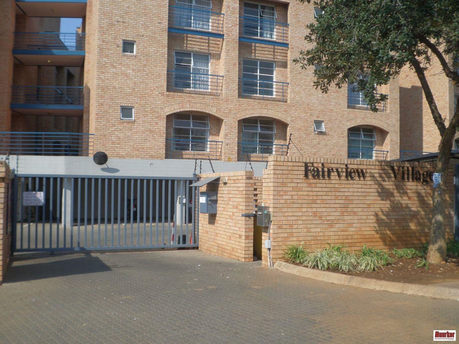 Apartment To Rent In Hatfield, Pretoria, Gauteng for R 3,940 /month