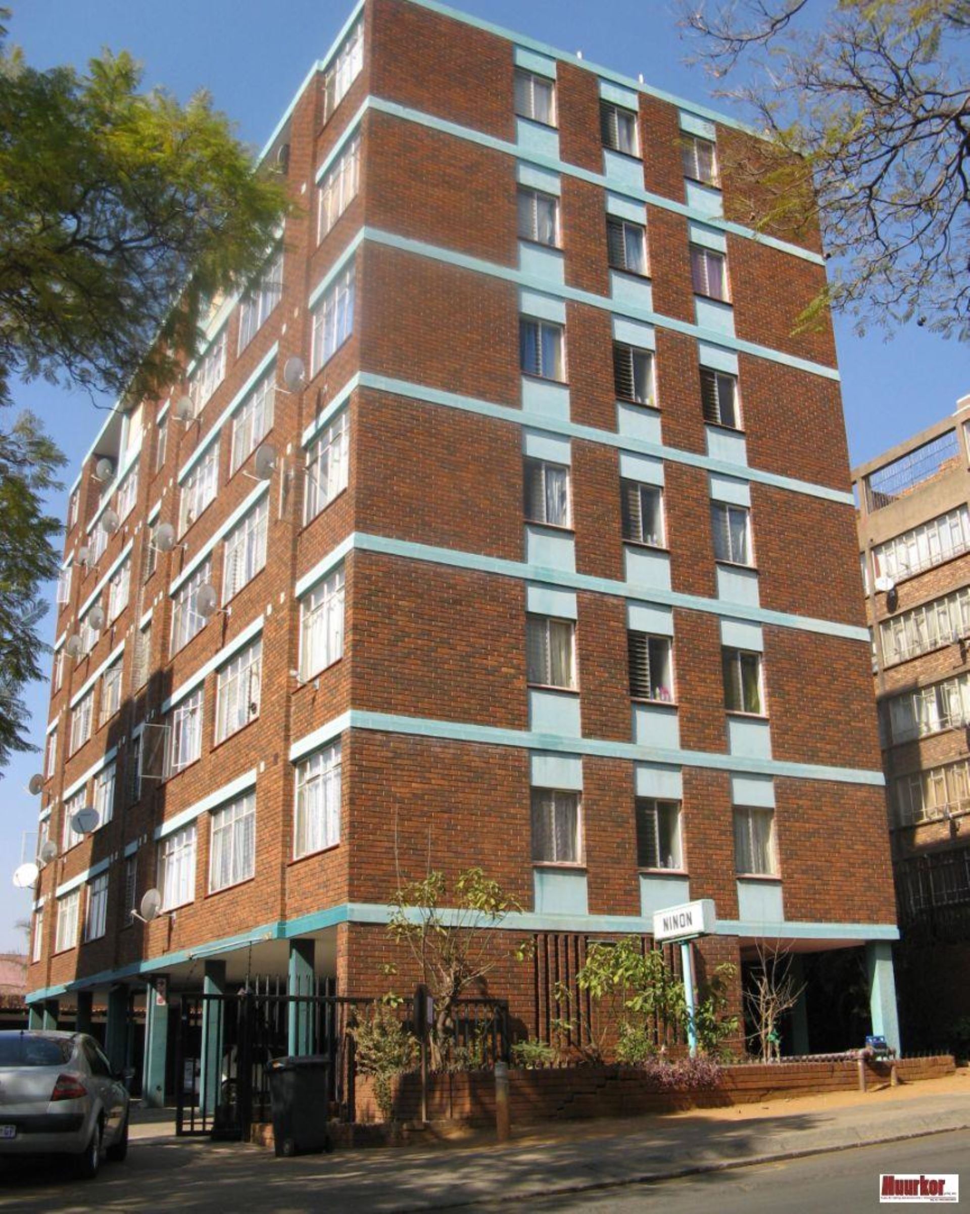 Flat To Rent In Sunnyside, Pretoria, Gauteng for R 3,570 /month