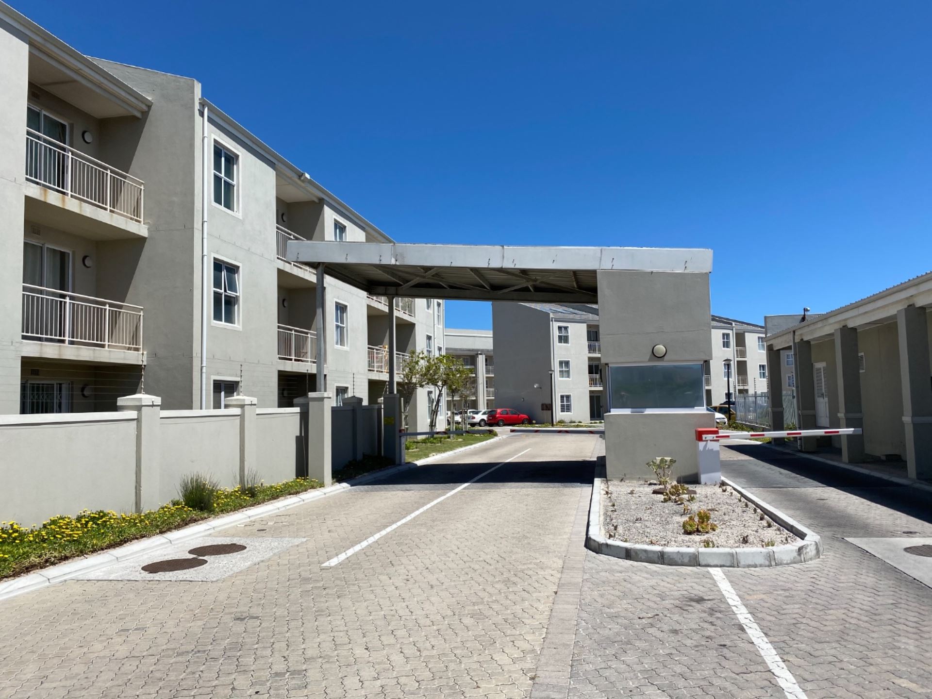 Apartment To Rent In Costa Da Gama, Cape Town, Western Cape for R 7,000 ...