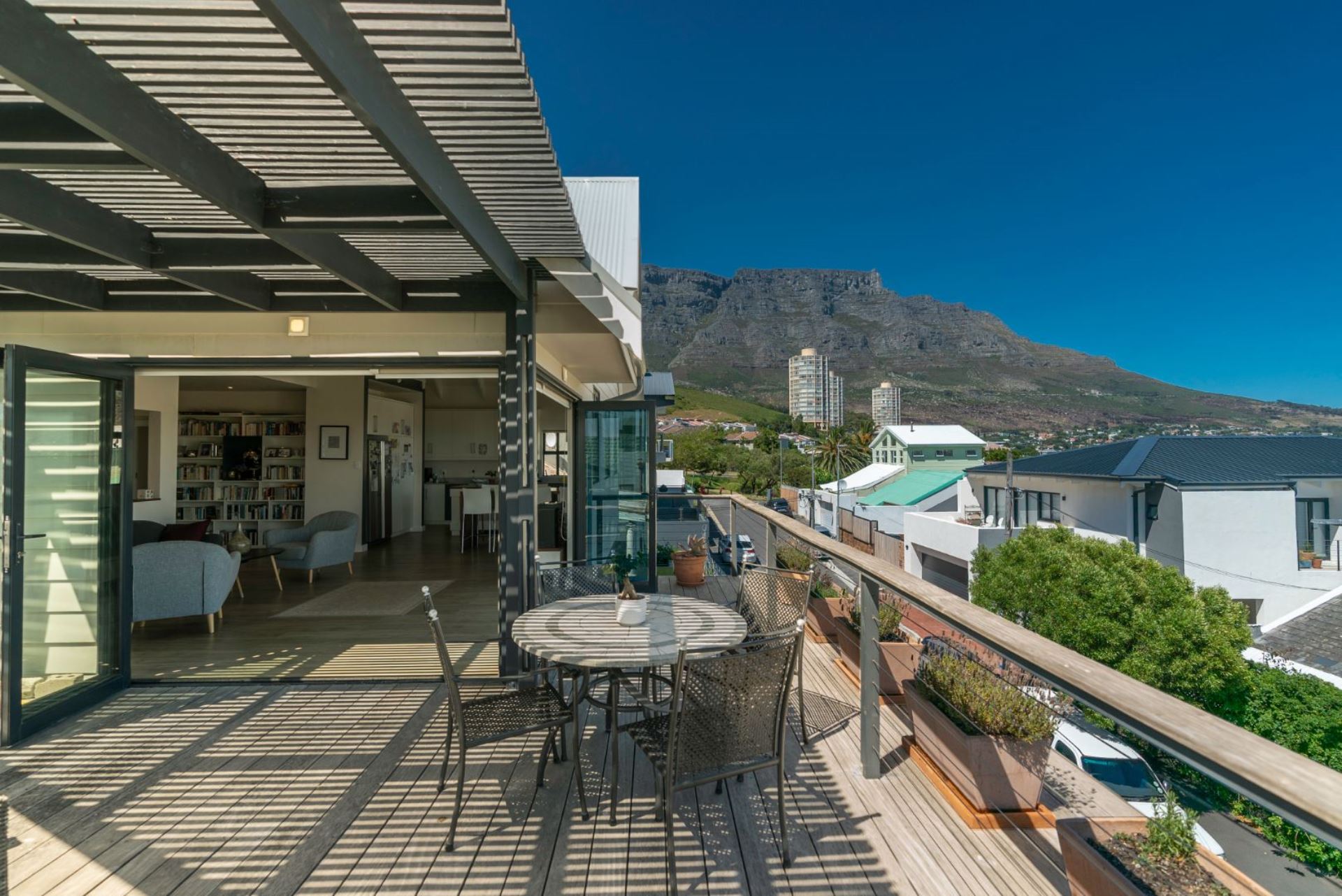 House For Sale In Vredehoek, Cape Town, Western Cape for R 9,950,000