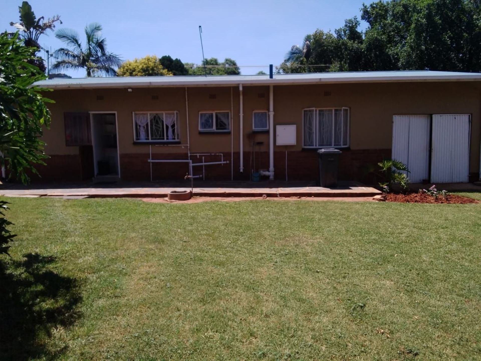 House For Sale In Silverton, Pretoria, Gauteng for R 1,100,000