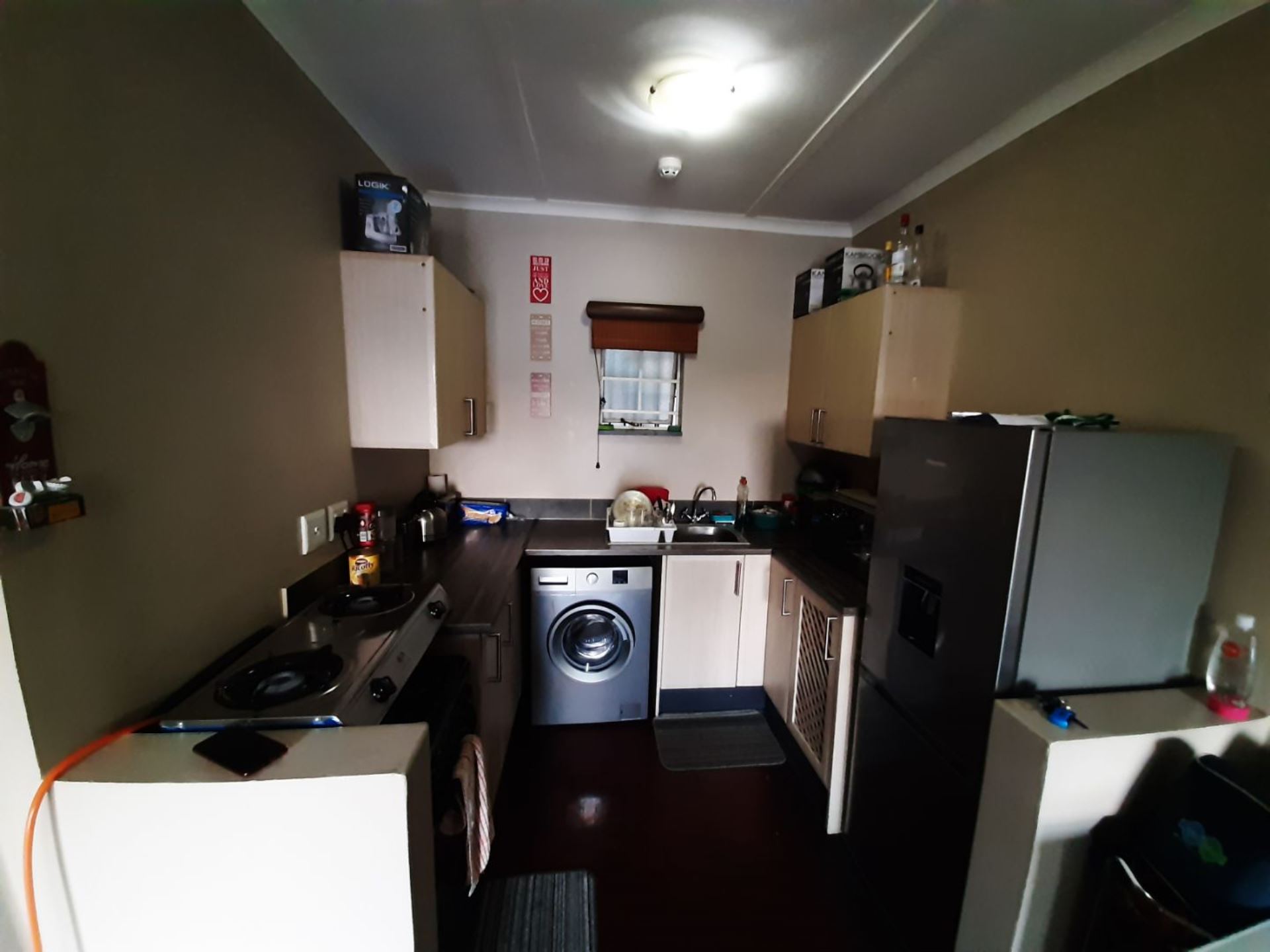 Apartment To Rent In Blairgowrie, Randburg, Gauteng for R 5,750 /month