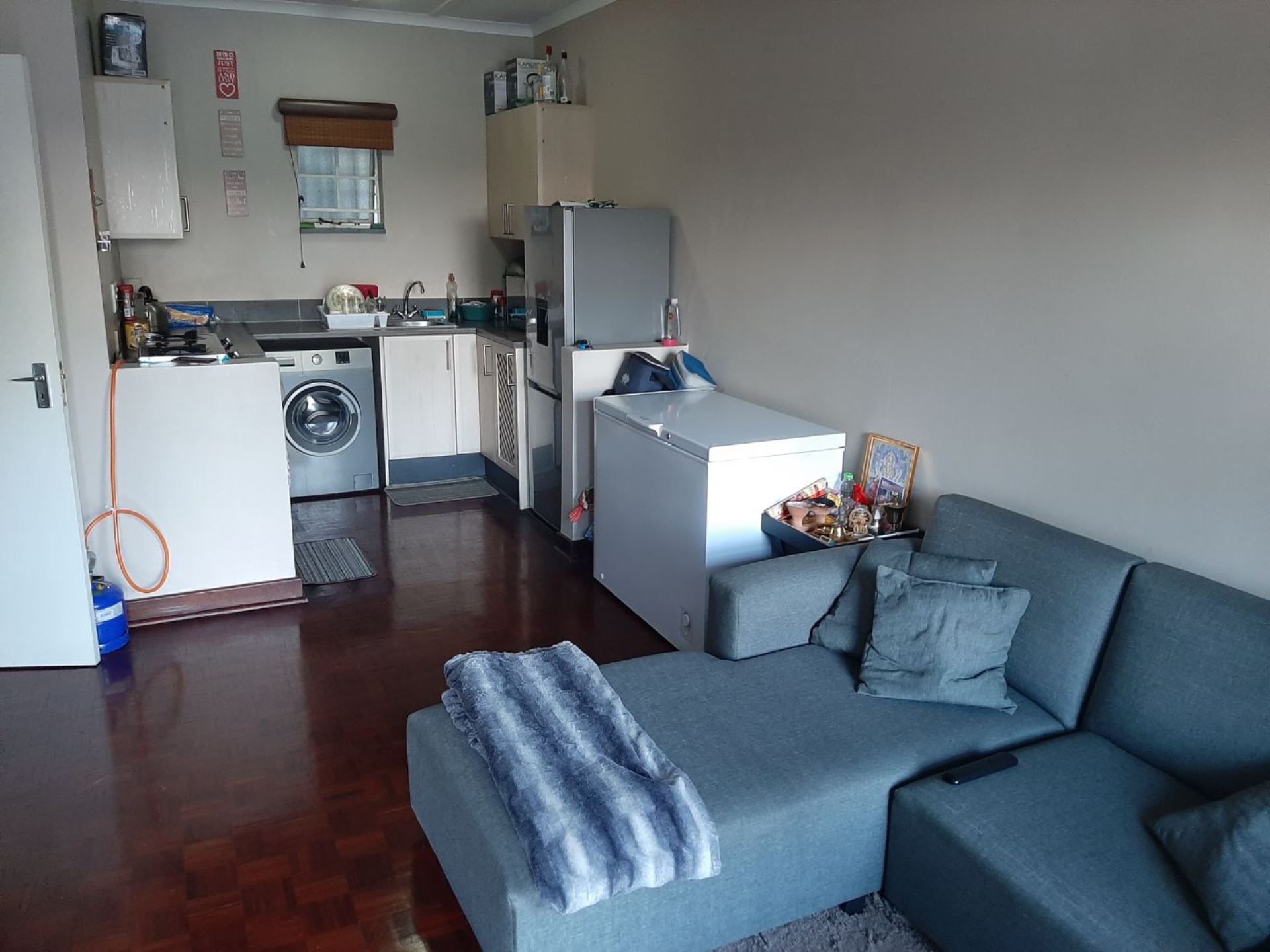 Apartment To Rent In Blairgowrie, Randburg, Gauteng for R 5,750 /month