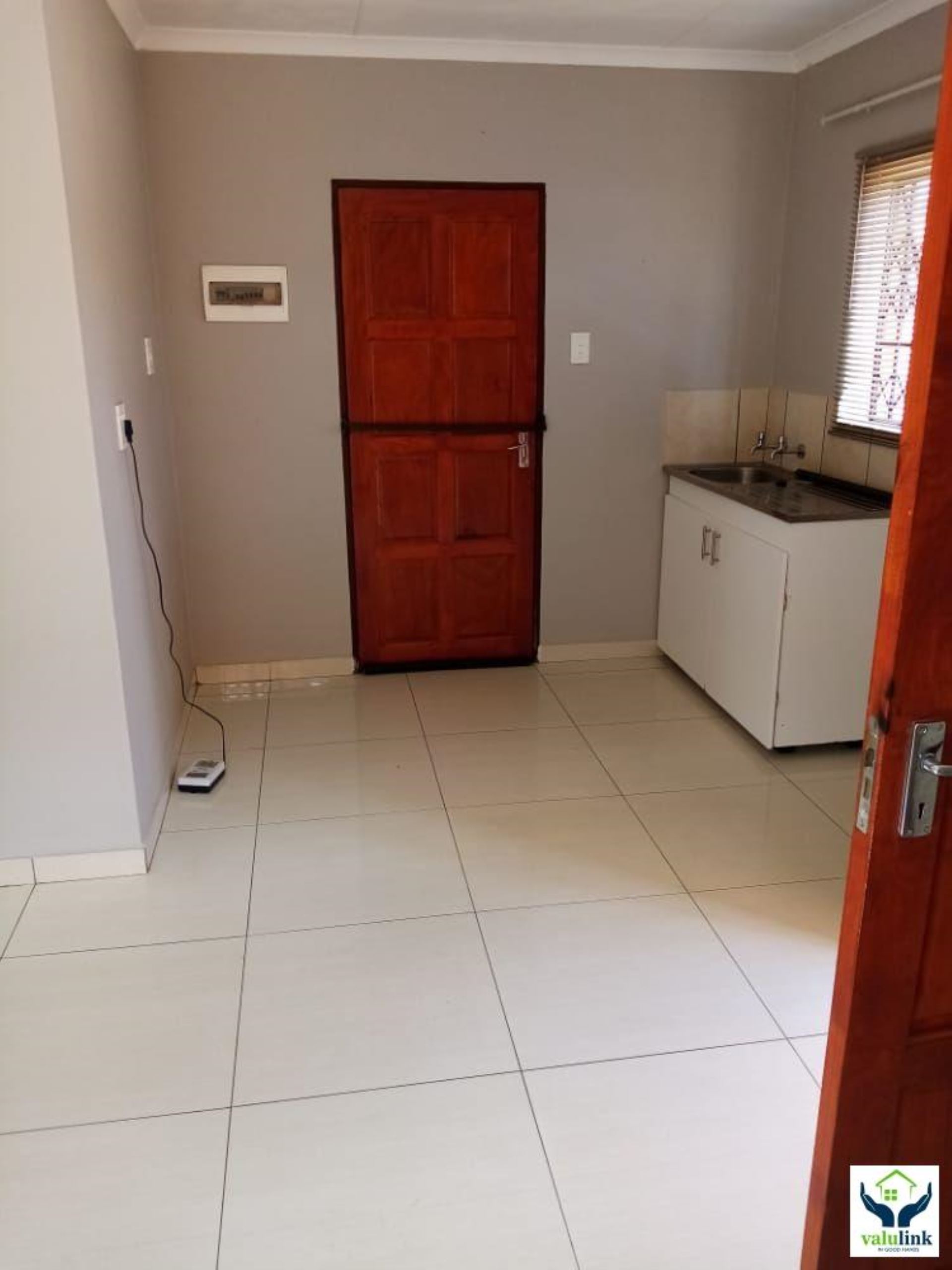 House For Sale In Clayville Ext 45, Midrand, Gauteng for R 610,000