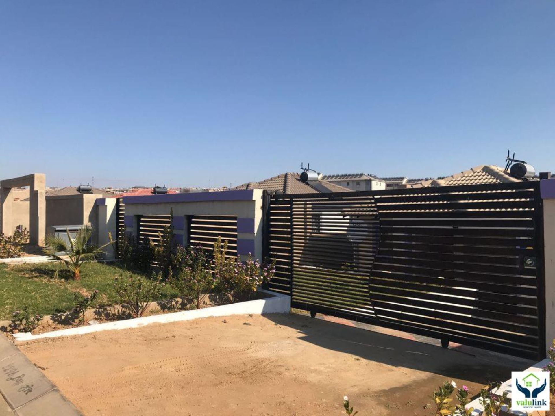 House For Sale In Riverside View, Midrand, Gauteng for R 765,000