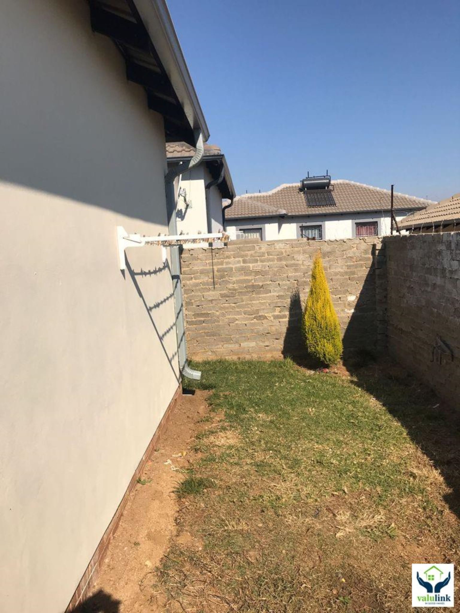 House For Sale In Riverside View, Midrand, Gauteng for R 765,000