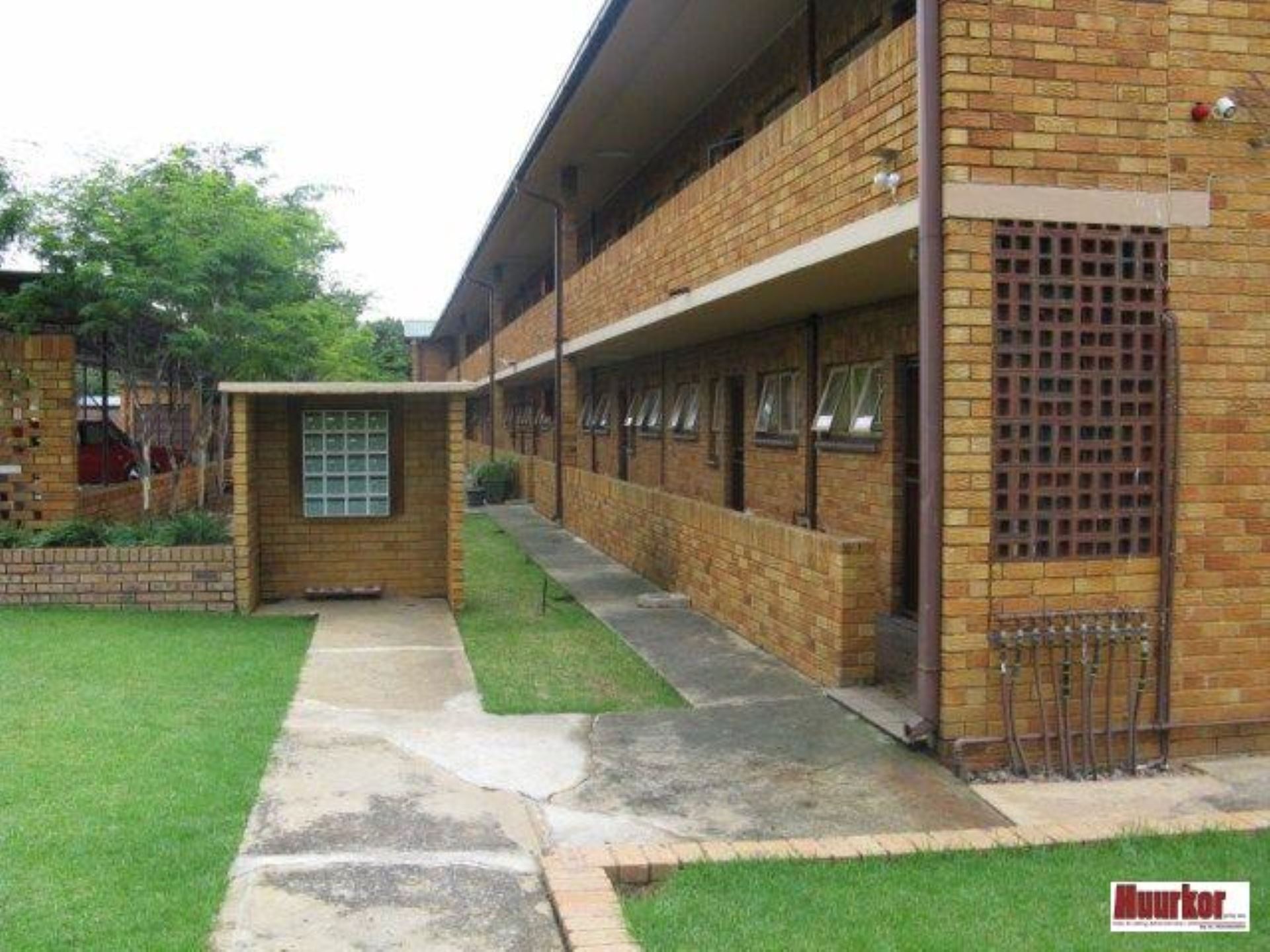Flat To Rent In Gezina, Pretoria, Gauteng for R 4,100 /month