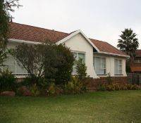 House For Sale in TERENURE, KEMPTON PARK Picture 1