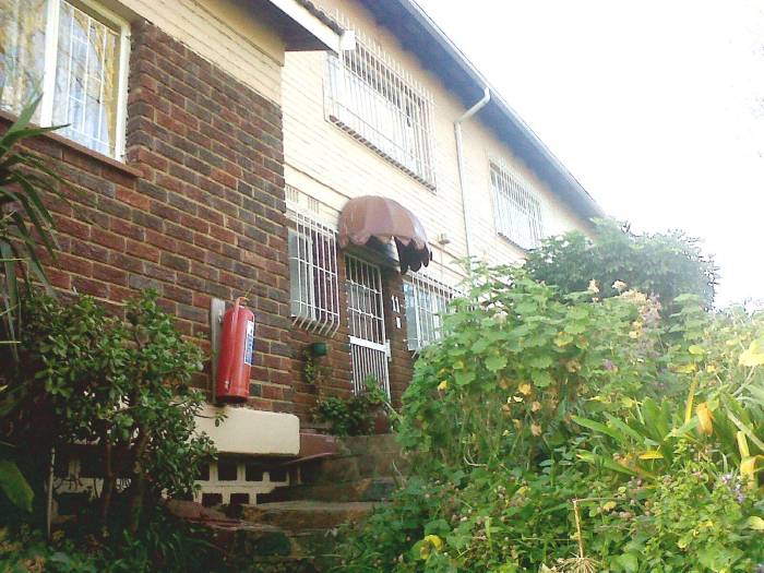 Townhouse For Sale in WINDSOR EAST, RANDBURG Picture 1