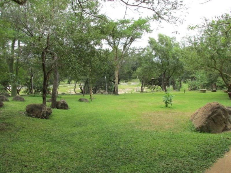 Game Farm Lodge For Sale in Ndlovumzi Nature Reserve, HOEDSPRUIT Picture 3