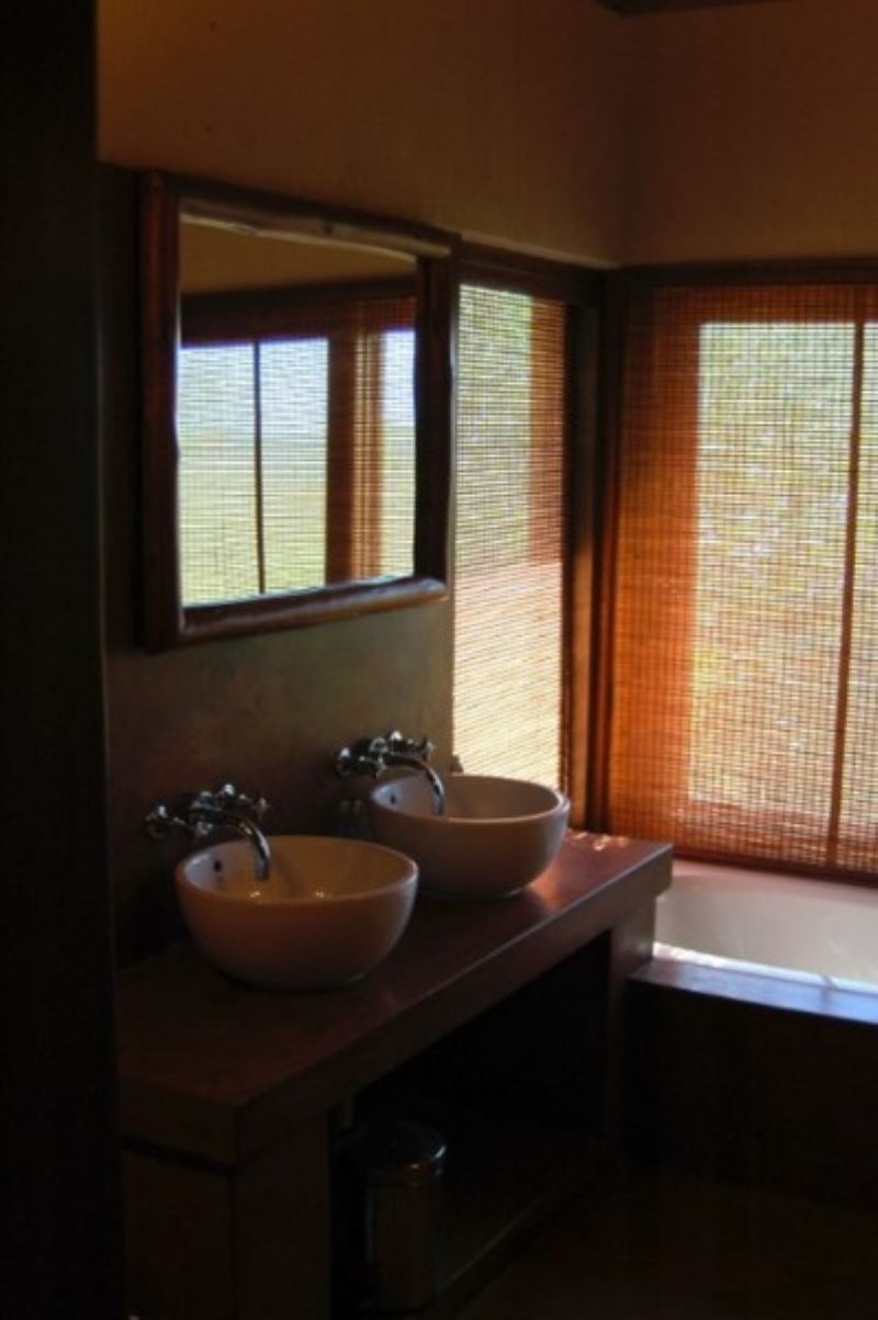 Game Farm Lodge For Sale in Olifants Game Reserve, HOEDSPRUIT Picture 6