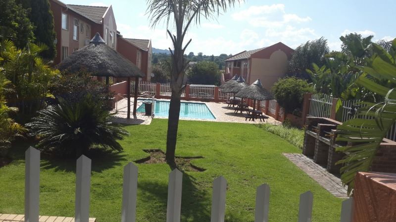 Apartment For Sale in WELTEVREDENPARK & EXT, ROODEPOORT Picture 2