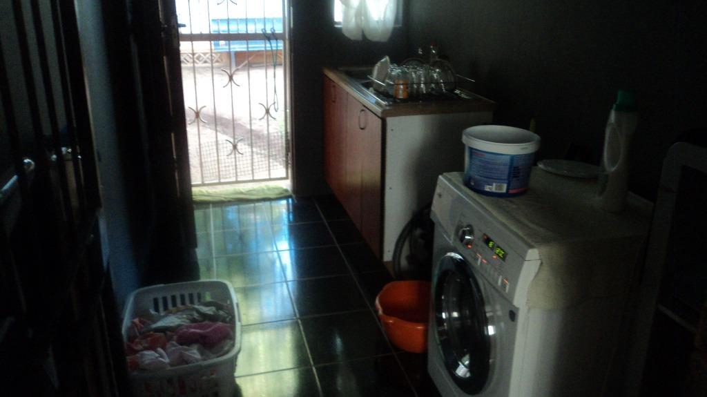 House For Sale in HEUWELOORD, CENTURION Picture 7