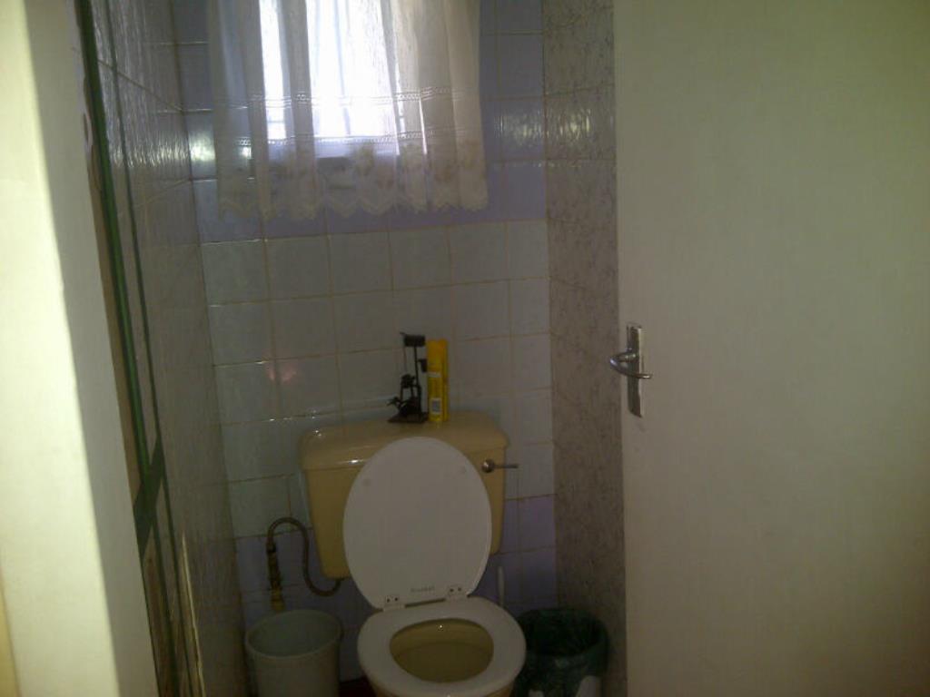 House For Sale in LINDHAVEN, ROODEPOORT Picture 4