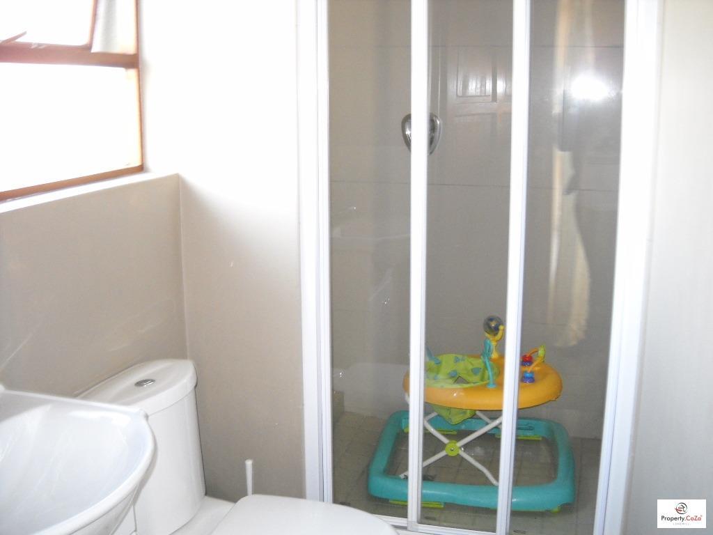 House For Sale in NOORDWYK, MIDRAND Picture 9