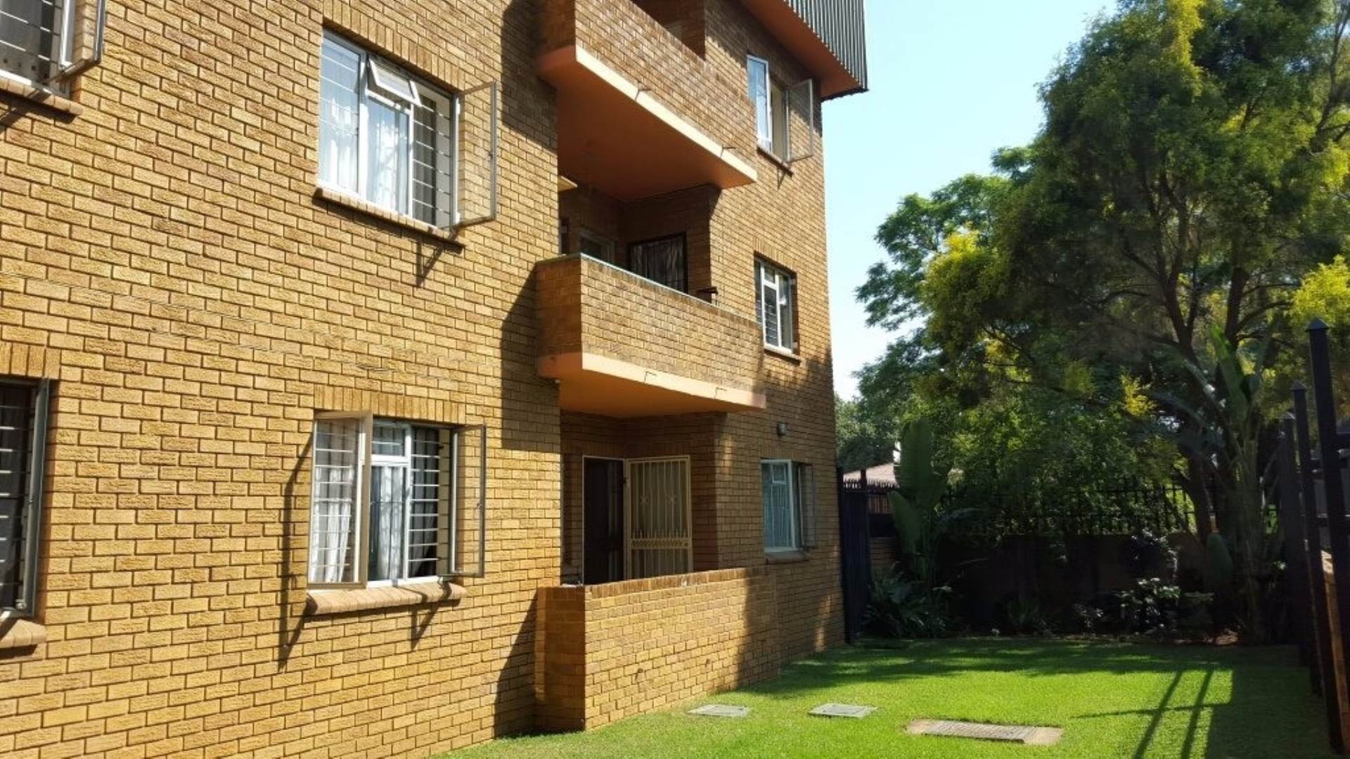 flats in for sale