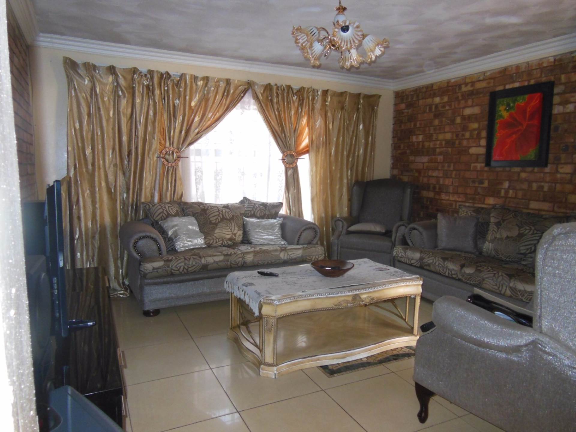 Property and Houses for sale in Eersterust, House, 4 Bedrooms - ZAR 770,000 Property and Houses for sale in Eersterust, House, 4 Bedrooms - ZAR 770,000