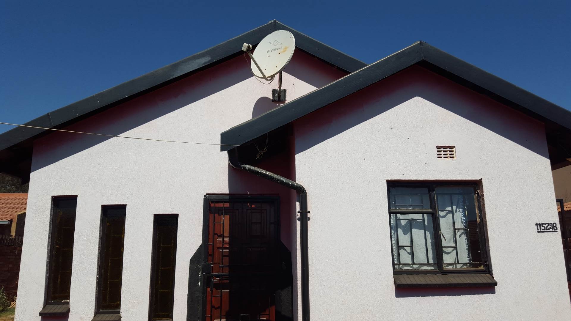 Lenasia House For Sale in LENASIA, JOHANNESBURG was listed for R390,000.00 on 26 Apr at 0037