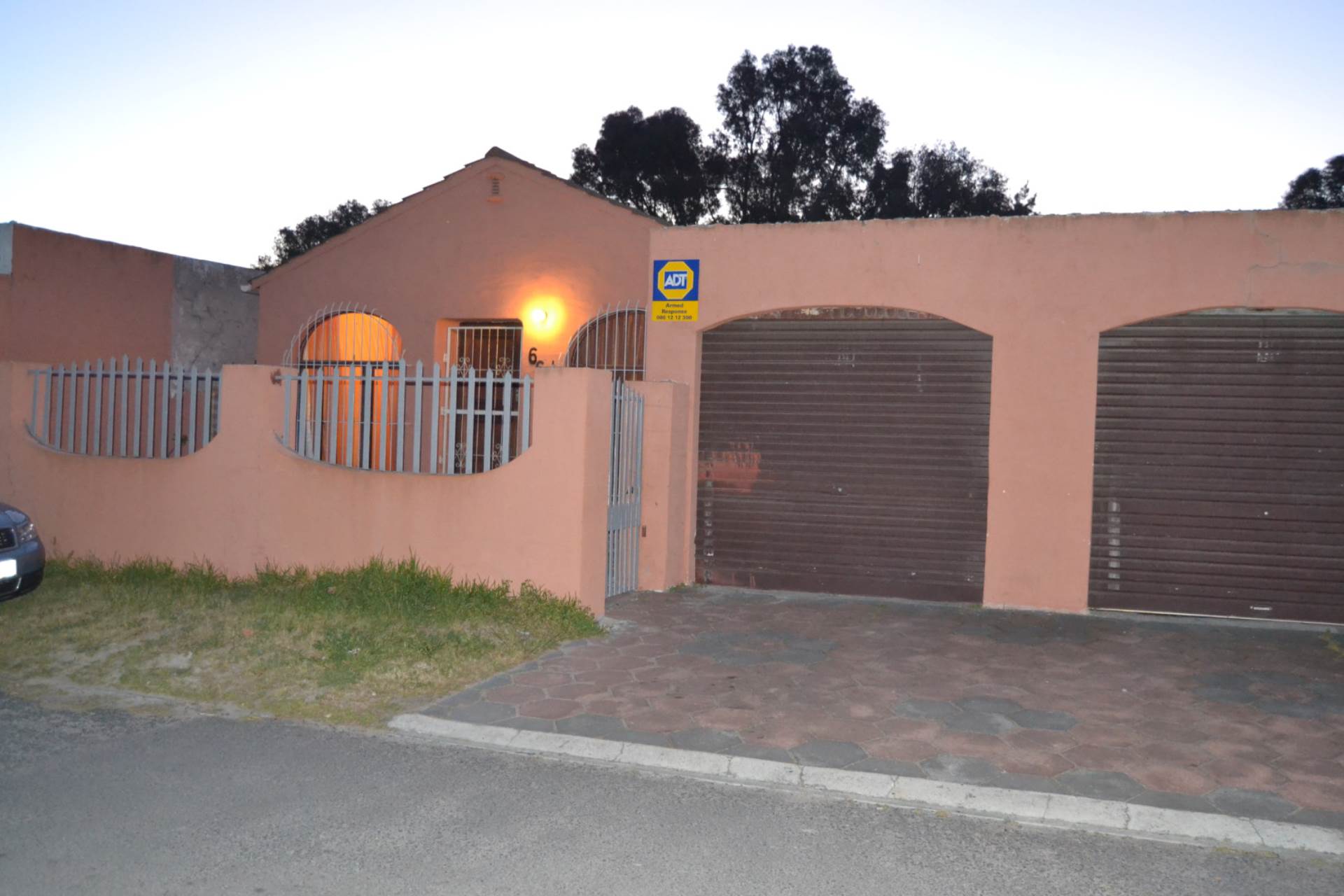 Blackheath House For Sale in BLACKHEATH, BLACKHEATH was listed for R790,000.00 on 26 Apr at 00