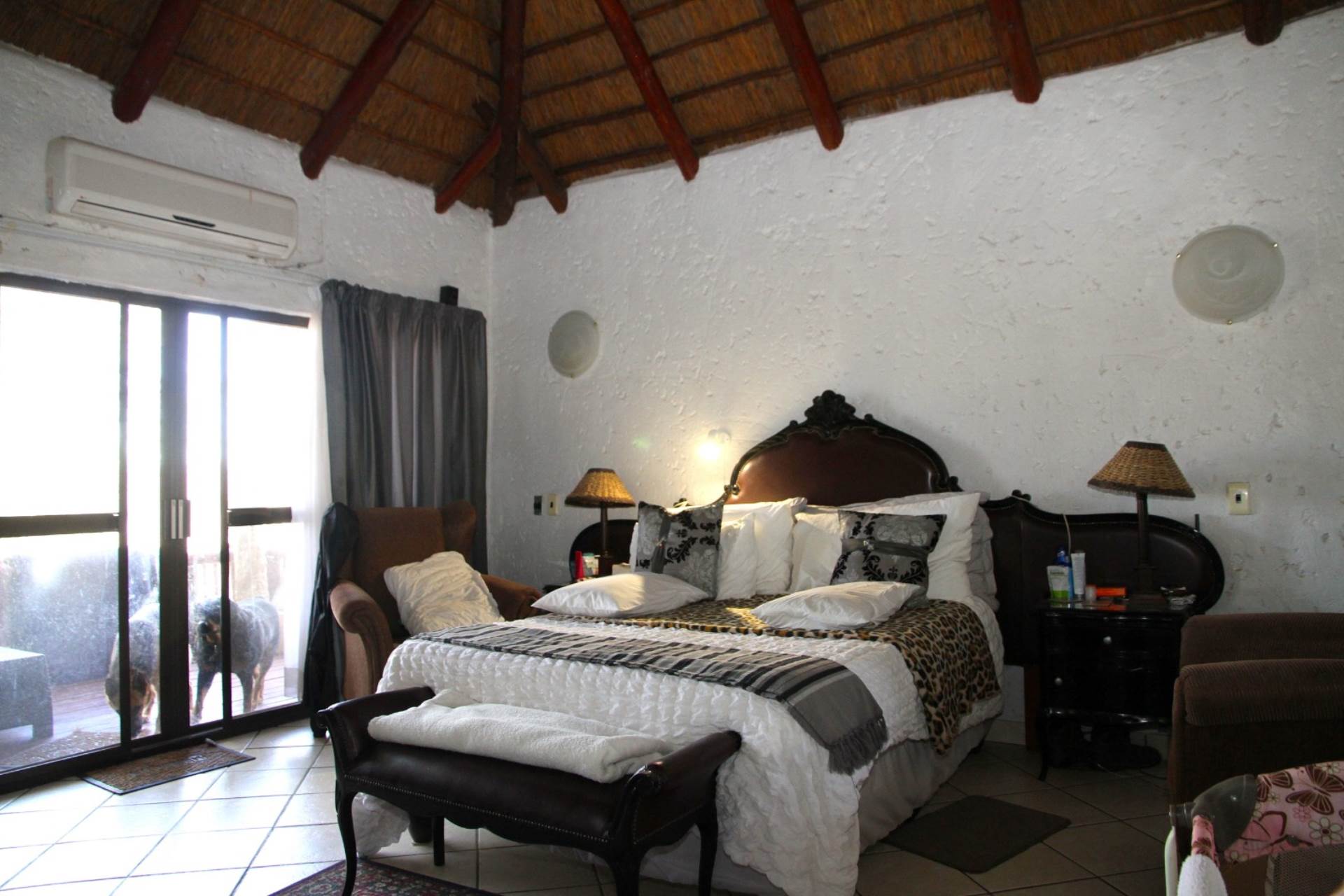 Mica House For Sale in Mica, HOEDSPRUIT was listed for R2,800,000.00