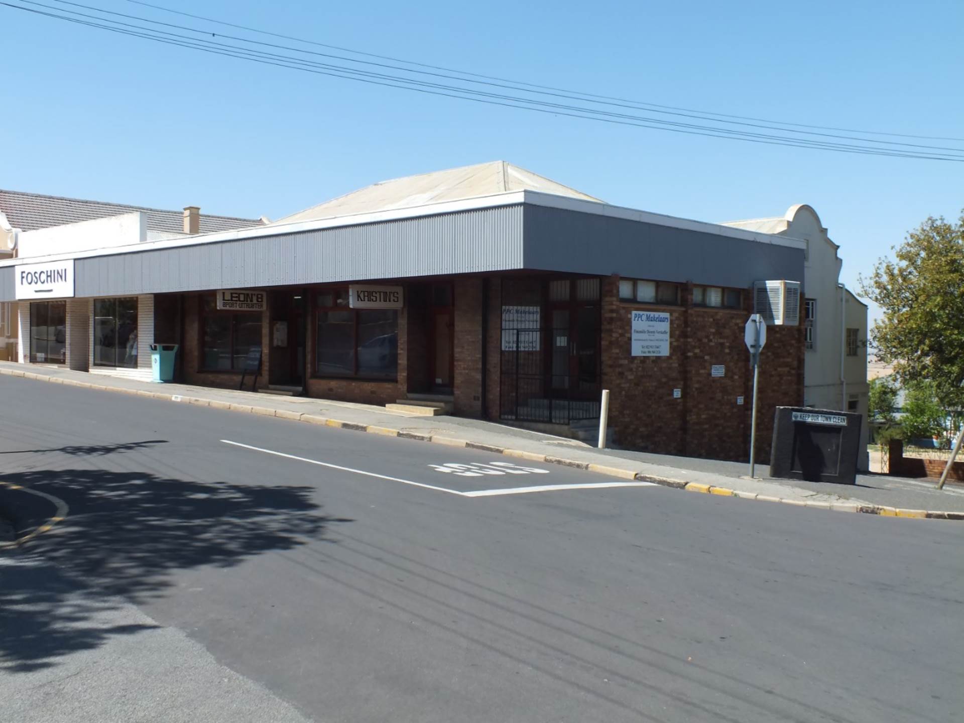 Piketberg - Retail For Sale In Piketberg, Piketberg Was Listed For R2 