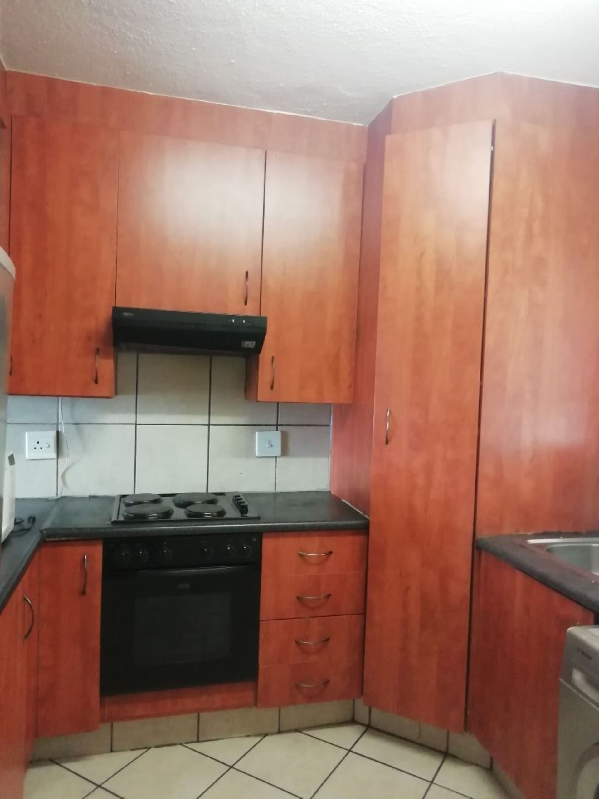 Kempton Park Flat For Sale in KEMPTON PARK EXT 4, KEMPTON PARK was