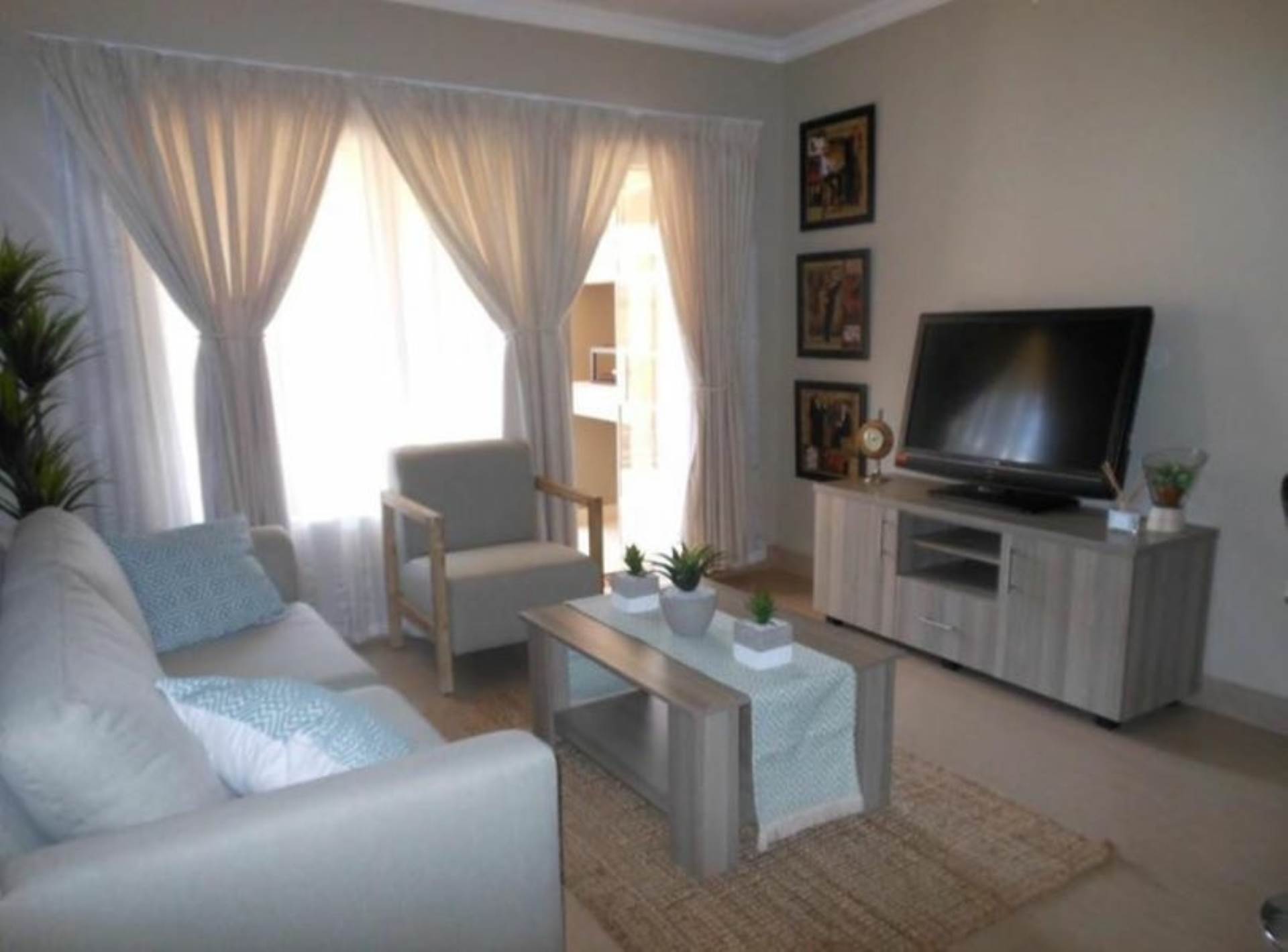 Property and Houses for sale in Andeon, Townhouse, 2 Bedrooms - ZAR 639,000 Property and Houses for sale in Andeon, Townhouse, 2 Bedrooms - ZAR 639,000