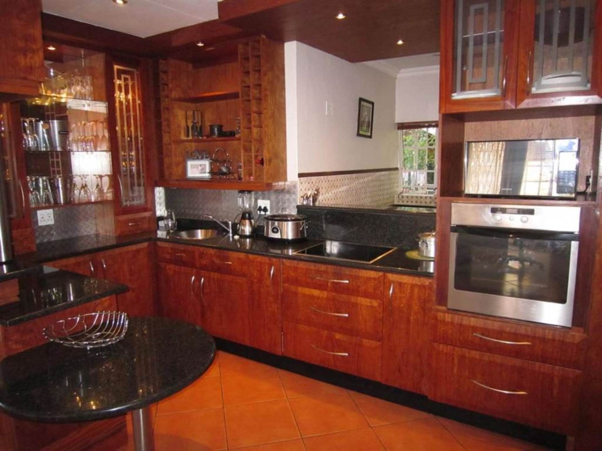 Property and Houses for sale in Centurion Central, House, 3 Bedrooms - ZAR 1,975,000 Property and Houses for sale in Centurion Central, House, 3 Bedrooms - ZAR 1,975,000