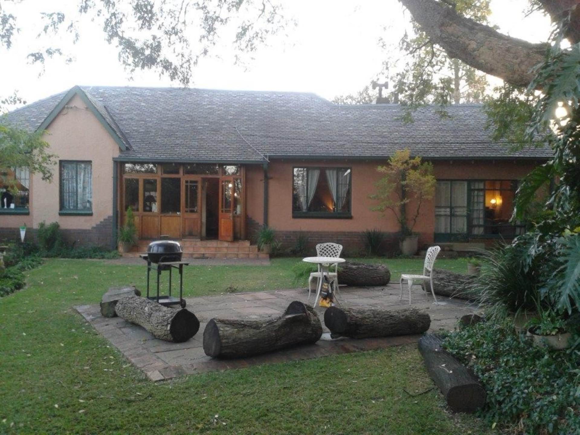 Property and Houses for sale in Centurion Central, House, 4 Bedrooms - ZAR 3,780,000 Property and Houses for sale in Centurion Central, House, 4 Bedrooms - ZAR 3,780,000