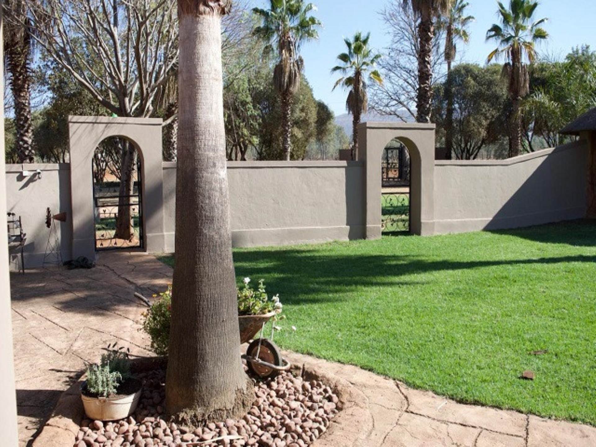 Property and Houses for sale in Andeon, Smallholdings, 5 Bedrooms - ZAR 2,845,000 Property and Houses for sale in Andeon, Smallholdings, 5 Bedrooms - ZAR 2,845,000