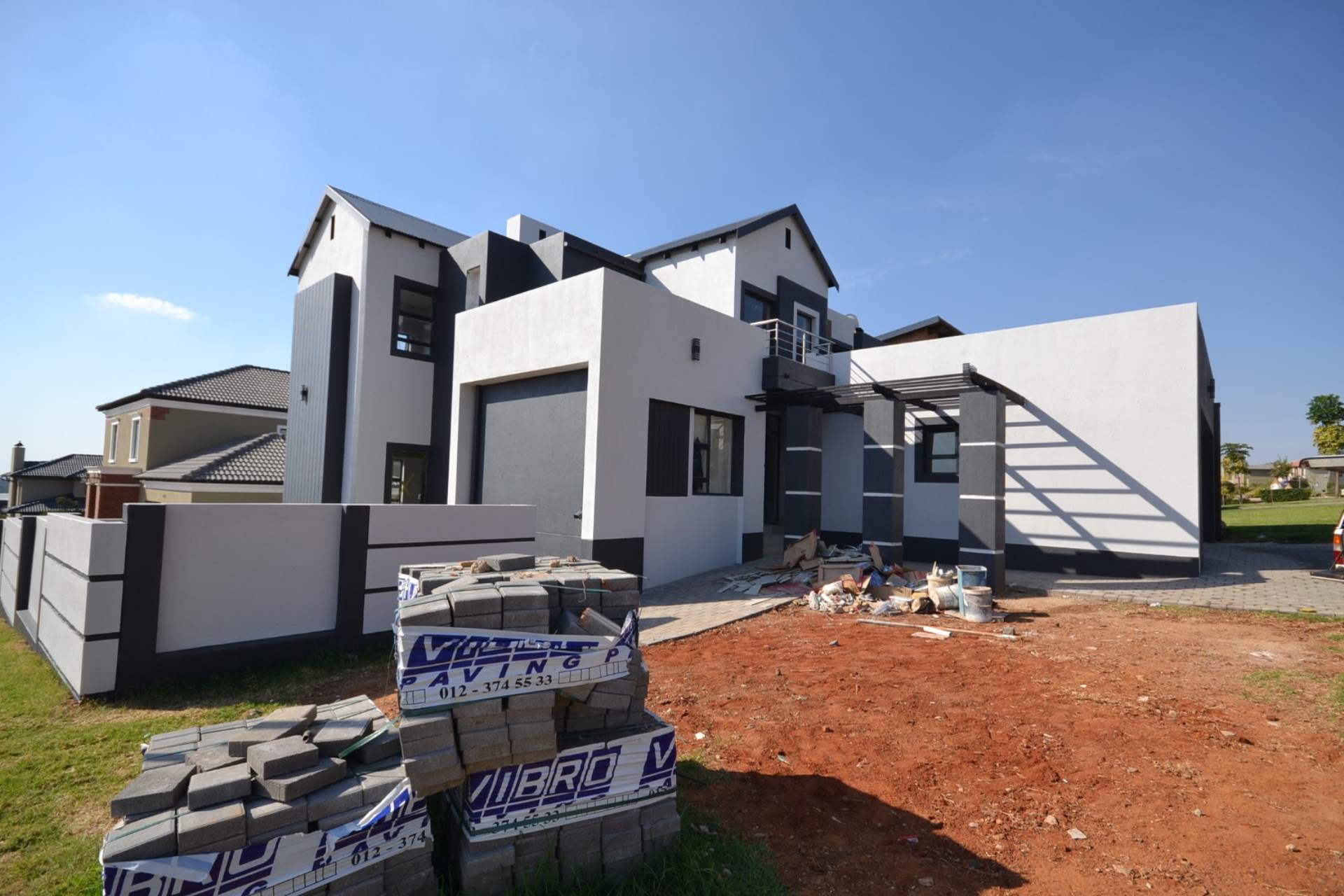 Property and Houses for sale in Olympus, House, 4 Bedrooms - ZAR 2,850,000 Property and Houses for sale in Olympus, House, 4 Bedrooms - ZAR 2,850,000
