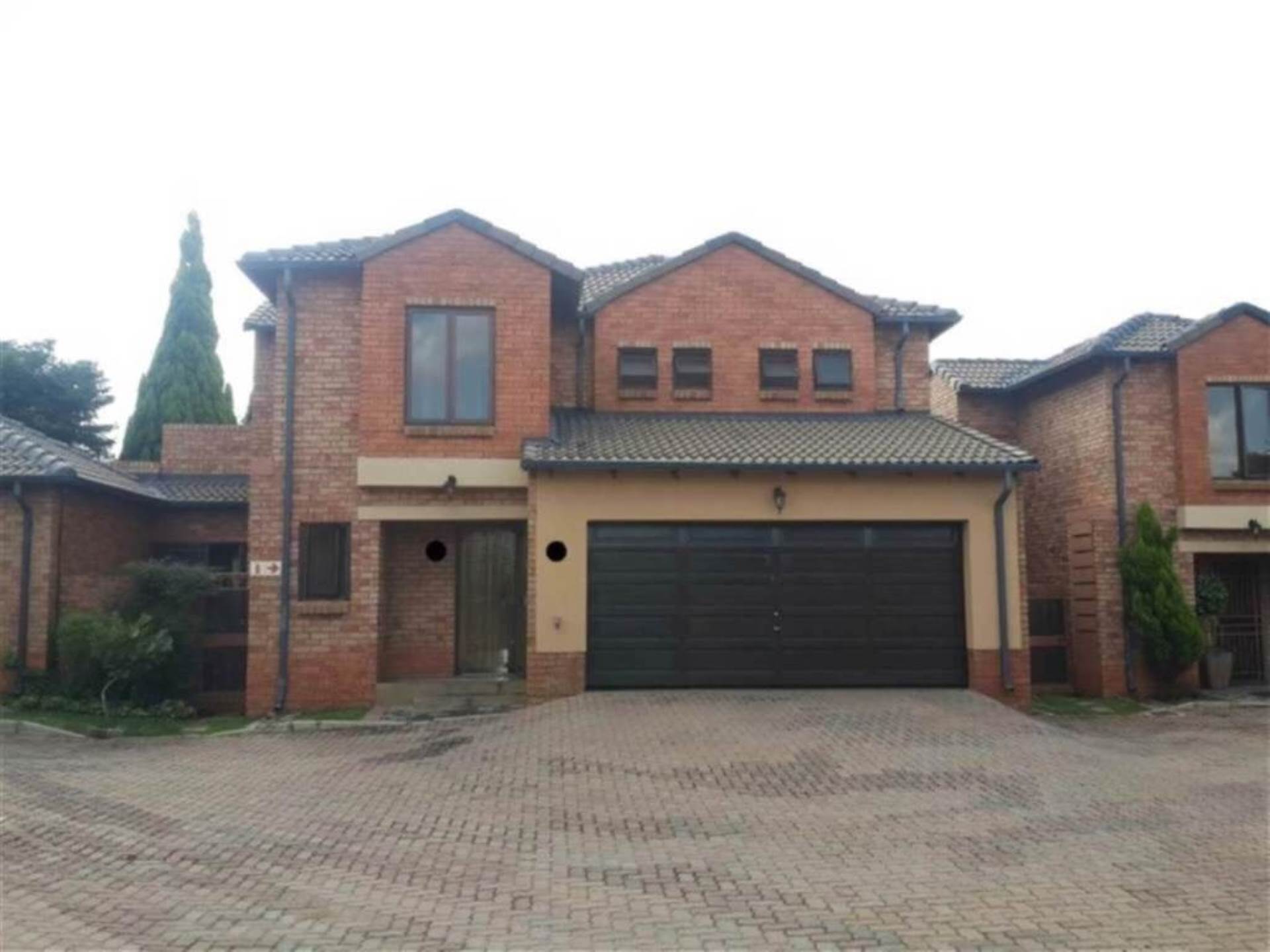 Property and Houses for sale in Eco Park, Townhouse, 3 Bedrooms - ZAR 1,779,000 Property and Houses for sale in Eco Park, Townhouse, 3 Bedrooms - ZAR 1,779,000