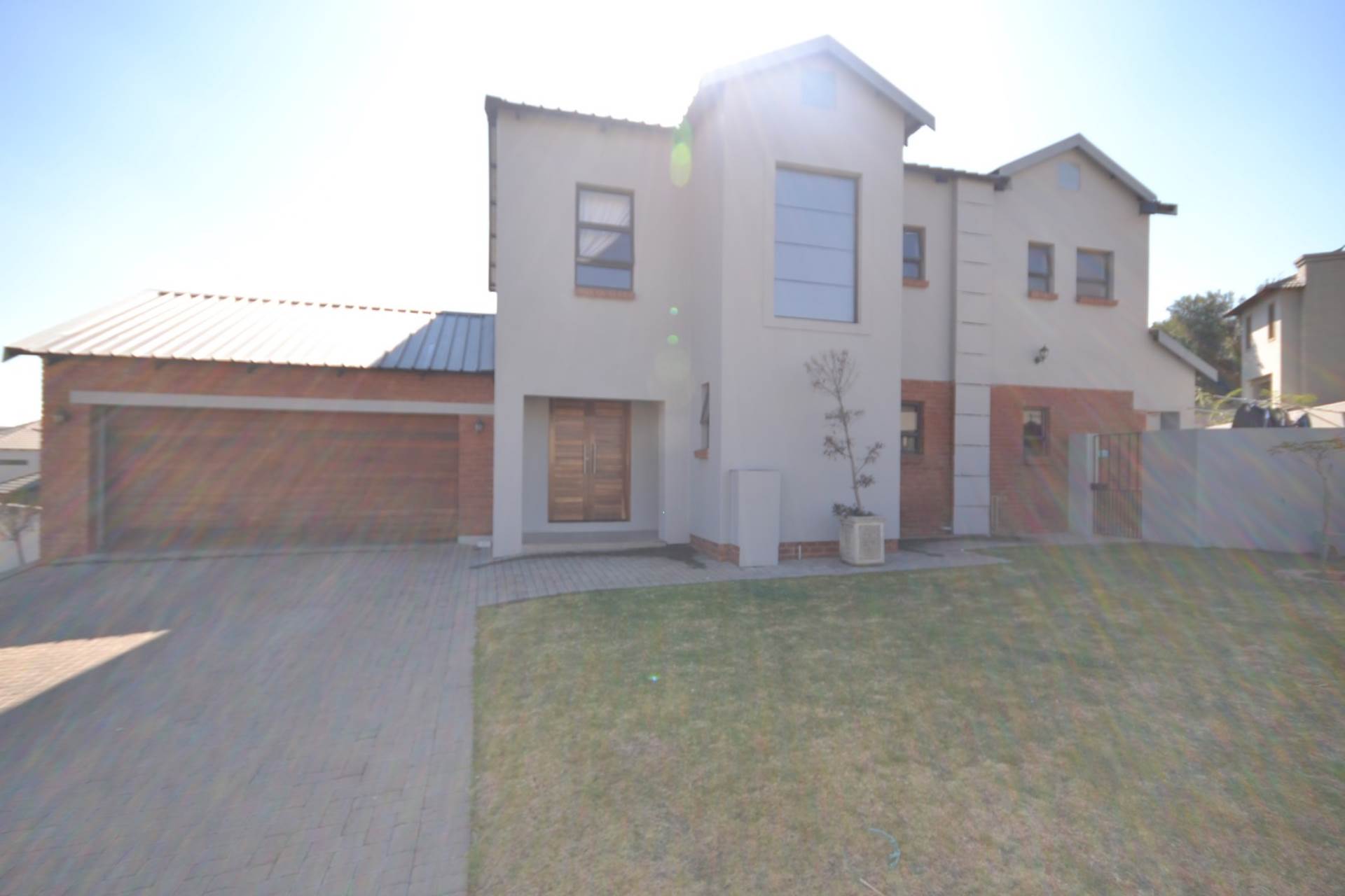 Property and Houses for sale in Olympus, House, 3 Bedrooms - ZAR 3,100,000 Property and Houses for sale in Olympus, House, 3 Bedrooms - ZAR 3,100,000