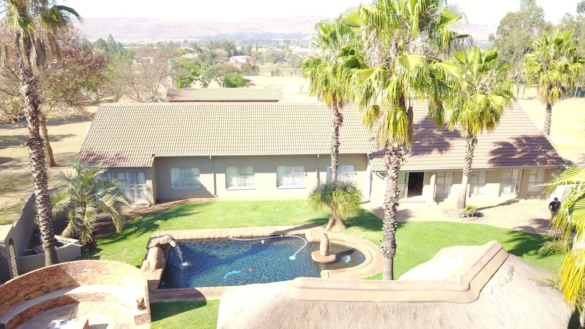 Property and Houses for sale in Andeon, Smallholdings, 5 Bedrooms - ZAR 2,845,000 Property and Houses for sale in Andeon, Smallholdings, 5 Bedrooms - ZAR 2,845,000