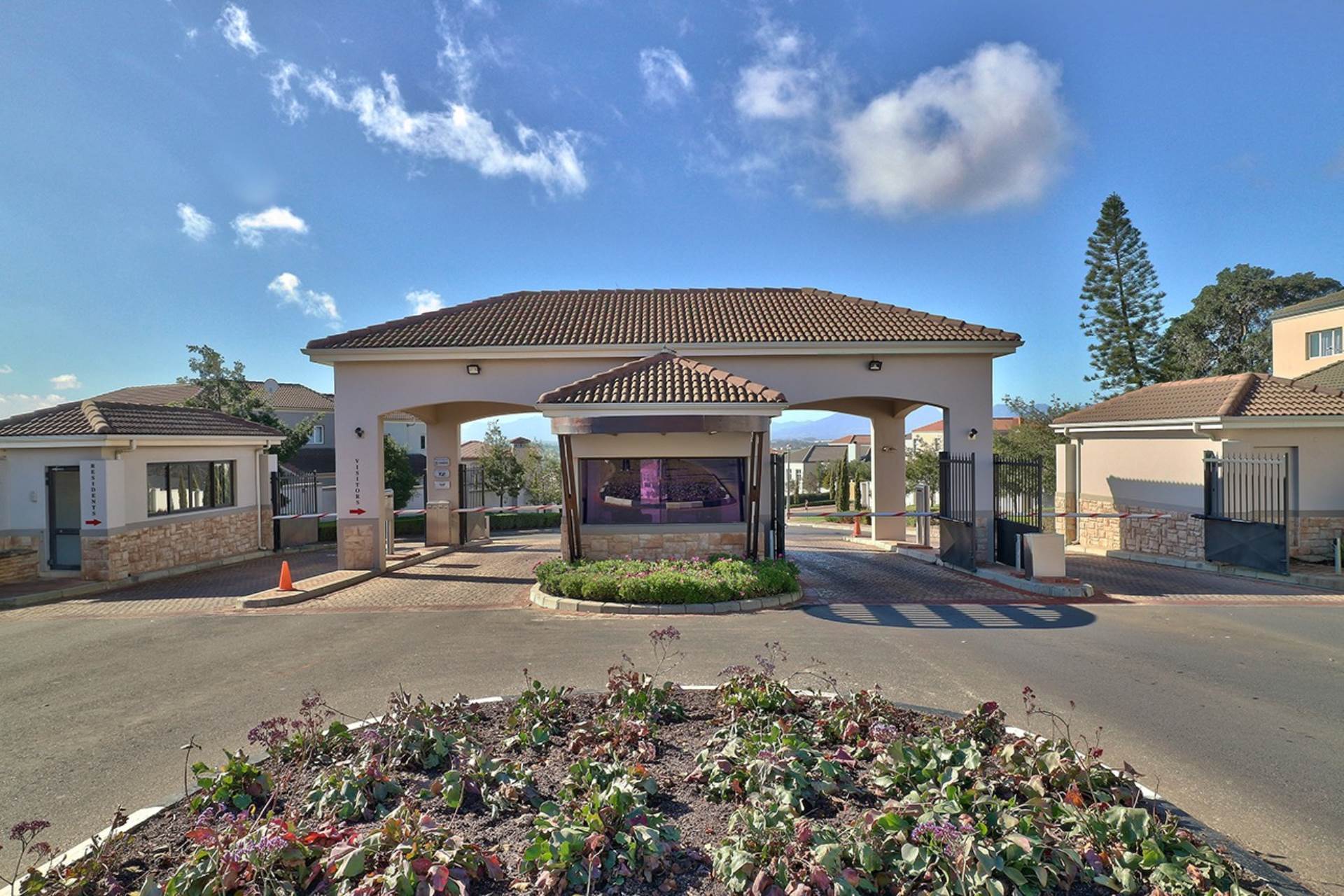 Property and Houses to rent in Durbanville (All), Townhouse, 3 Bedrooms - ZAR , 14,50*,M Property and Houses to rent in Durbanville (All), Townhouse, 3 Bedrooms - ZAR , 14,50*,M