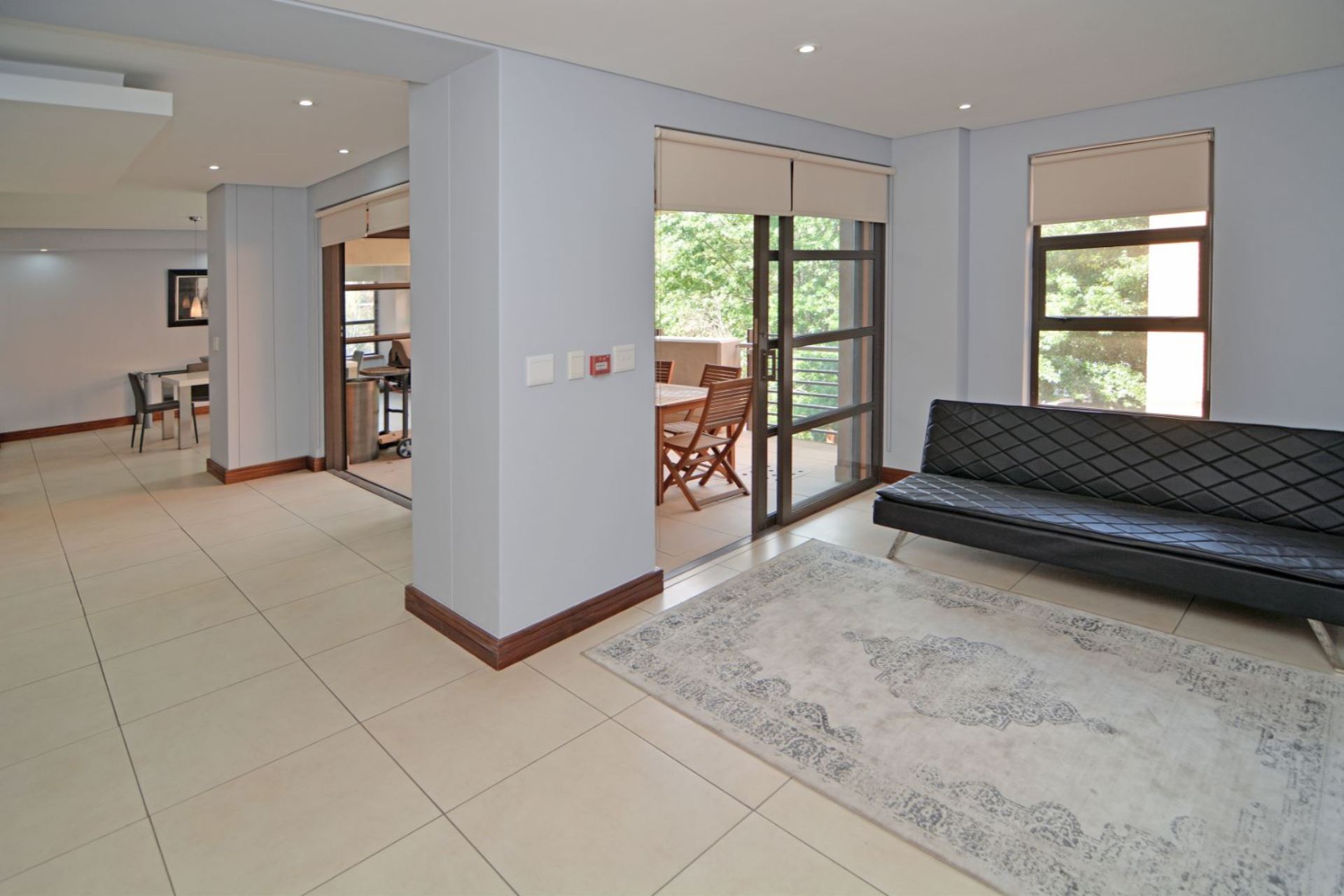 Melrose Arch Apartment For Sale in MELROSE ARCH, JOHANNESBURG for
