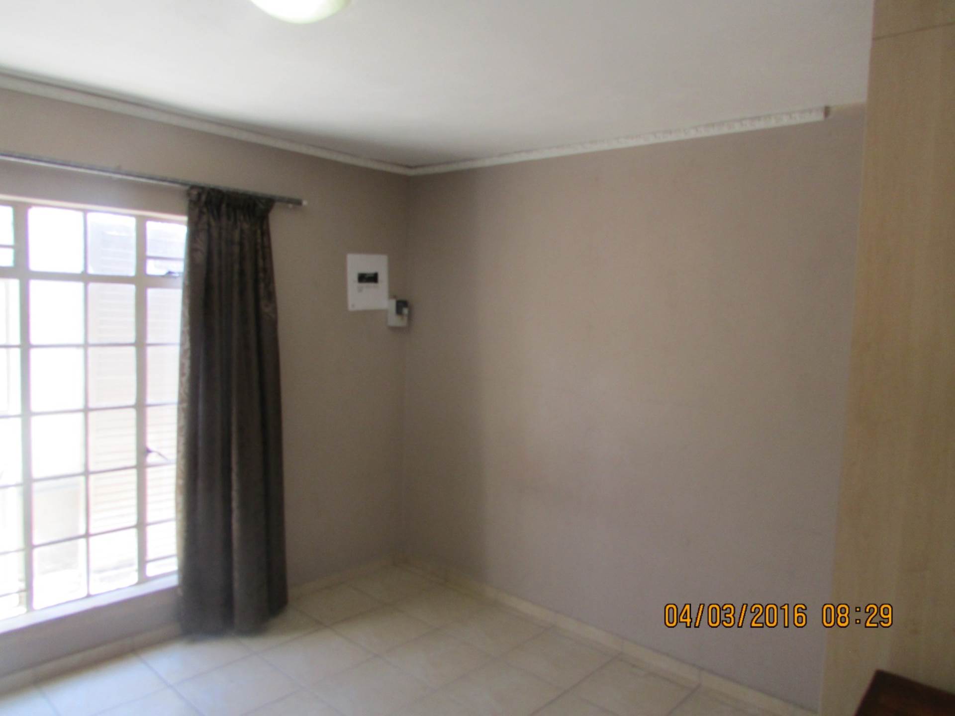 Lyttelton Flat Rental Monthly in LYTTELTON, CENTURION R2,000.00 / month was listed for R2,000.