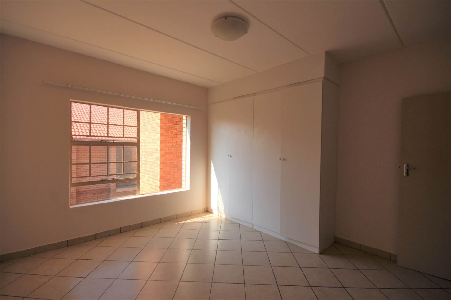 Silver Lakes Apartment Rental Monthly in SILVER LAKES, PRETORIA R7,000.00 / month was listed