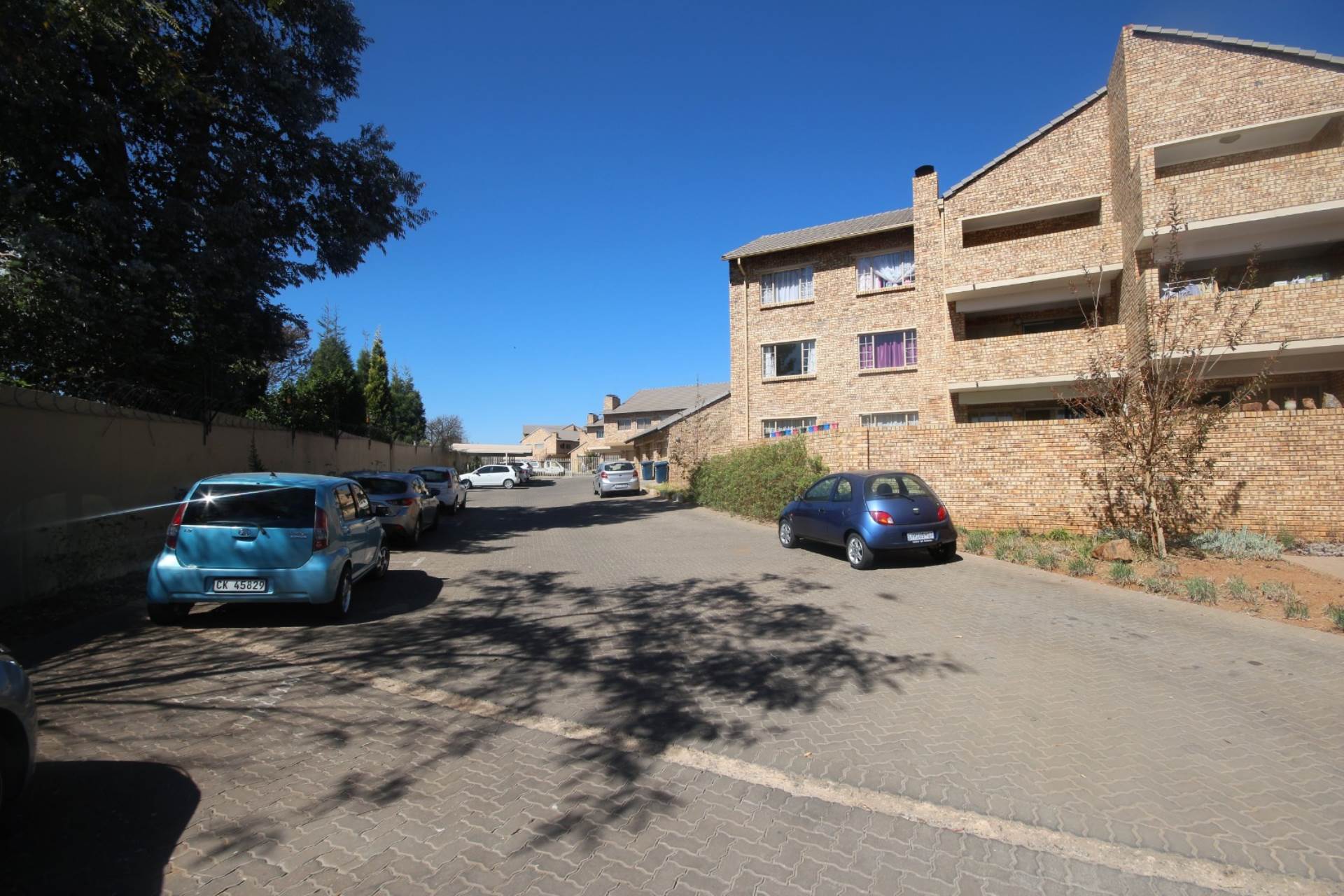 Minimalist Apartments For Sale In Centurion with Simple Decor