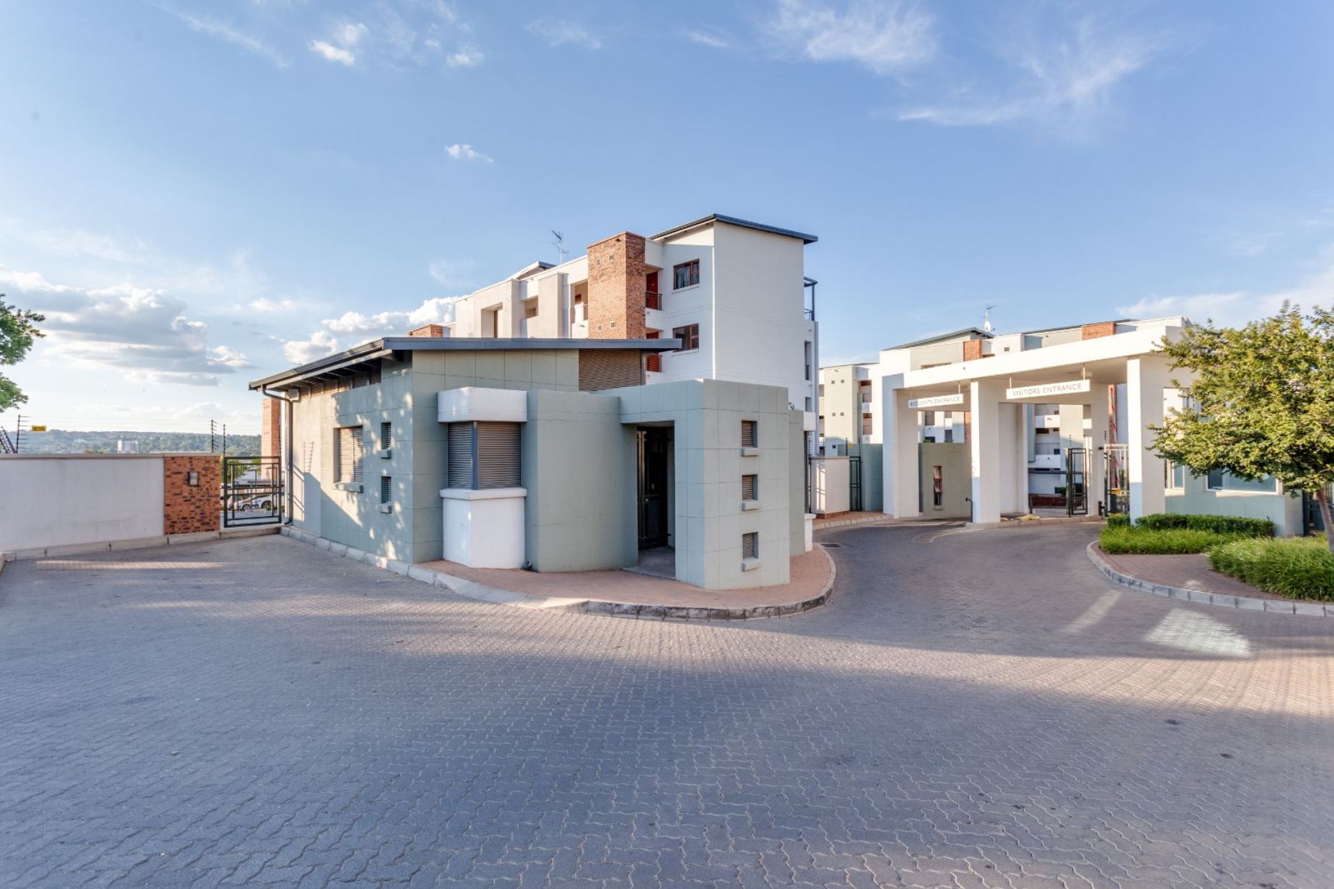 Ferndale Apartment For Sale in FERNDALE, RANDBURG for sale in Gauteng