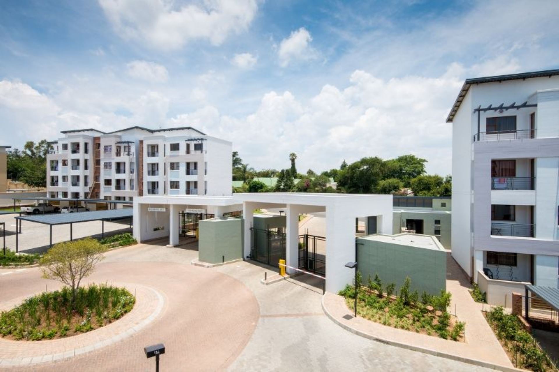 Ferndale Apartment For Sale in FERNDALE, RANDBURG for sale in Gauteng