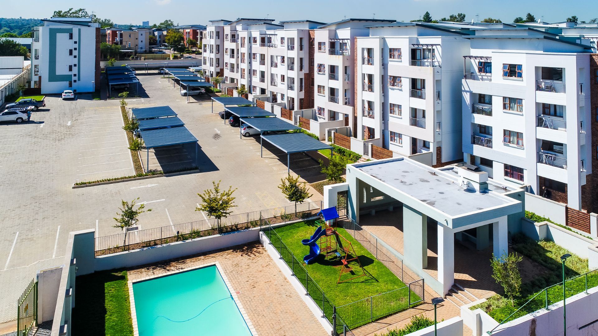 Ferndale Apartment For Sale in FERNDALE, RANDBURG for sale in Gauteng