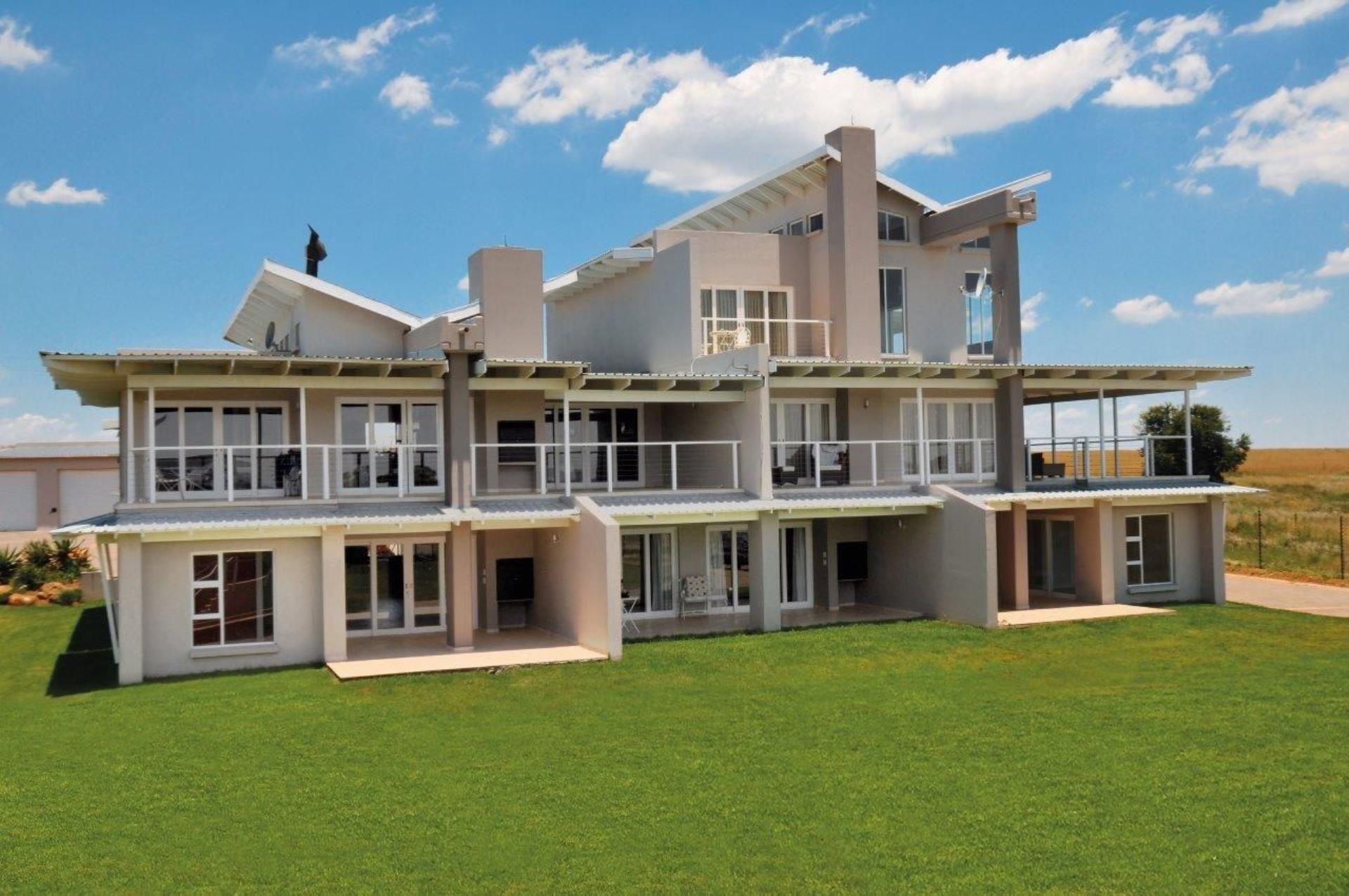 Apartment For Sale in VAAL MARINA