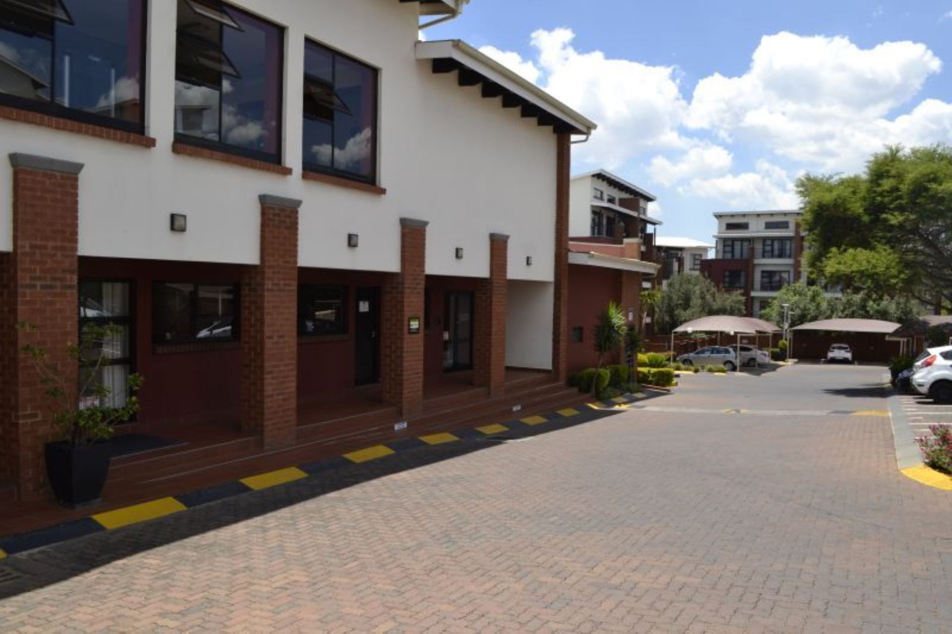 Used, Townhouse For Sale in Strelitzia for sale  Gauteng