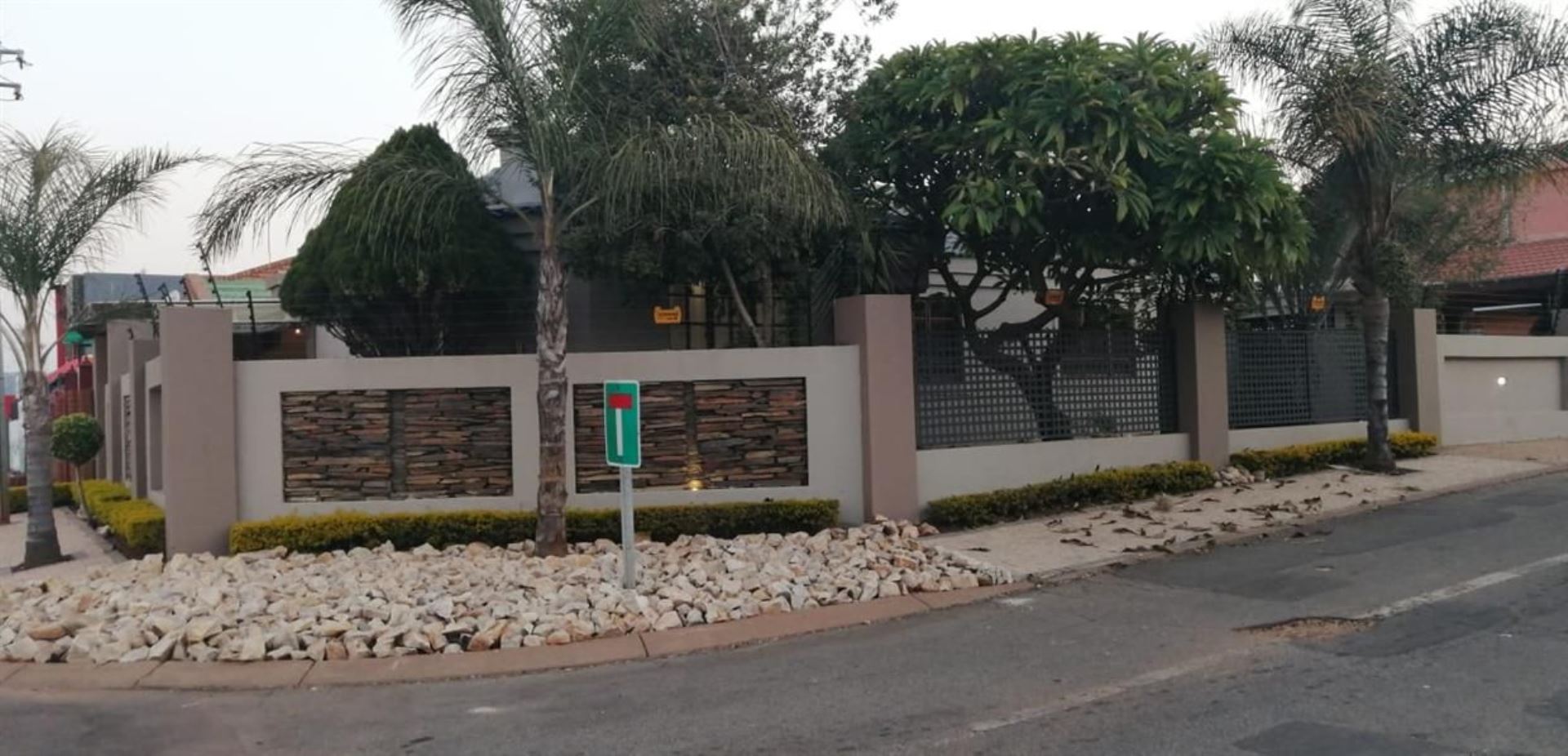 Atteridgeville, Pretoria properties and houses to rent 1 to 2 of 2