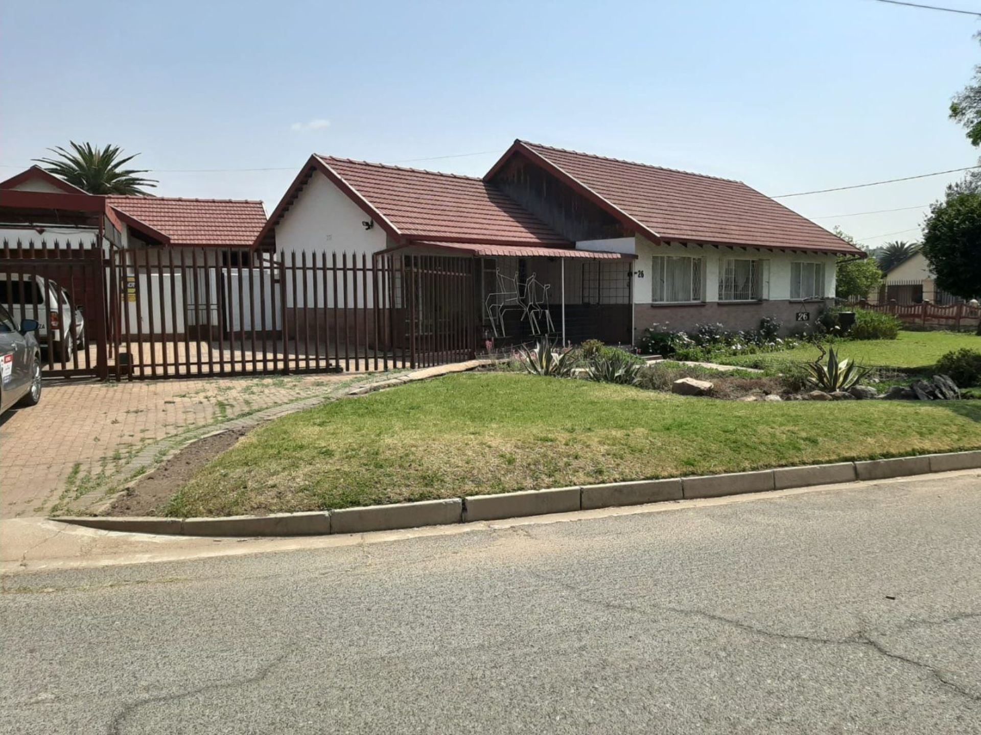 2 Bedroom House To Rent In Florida Roodepoort