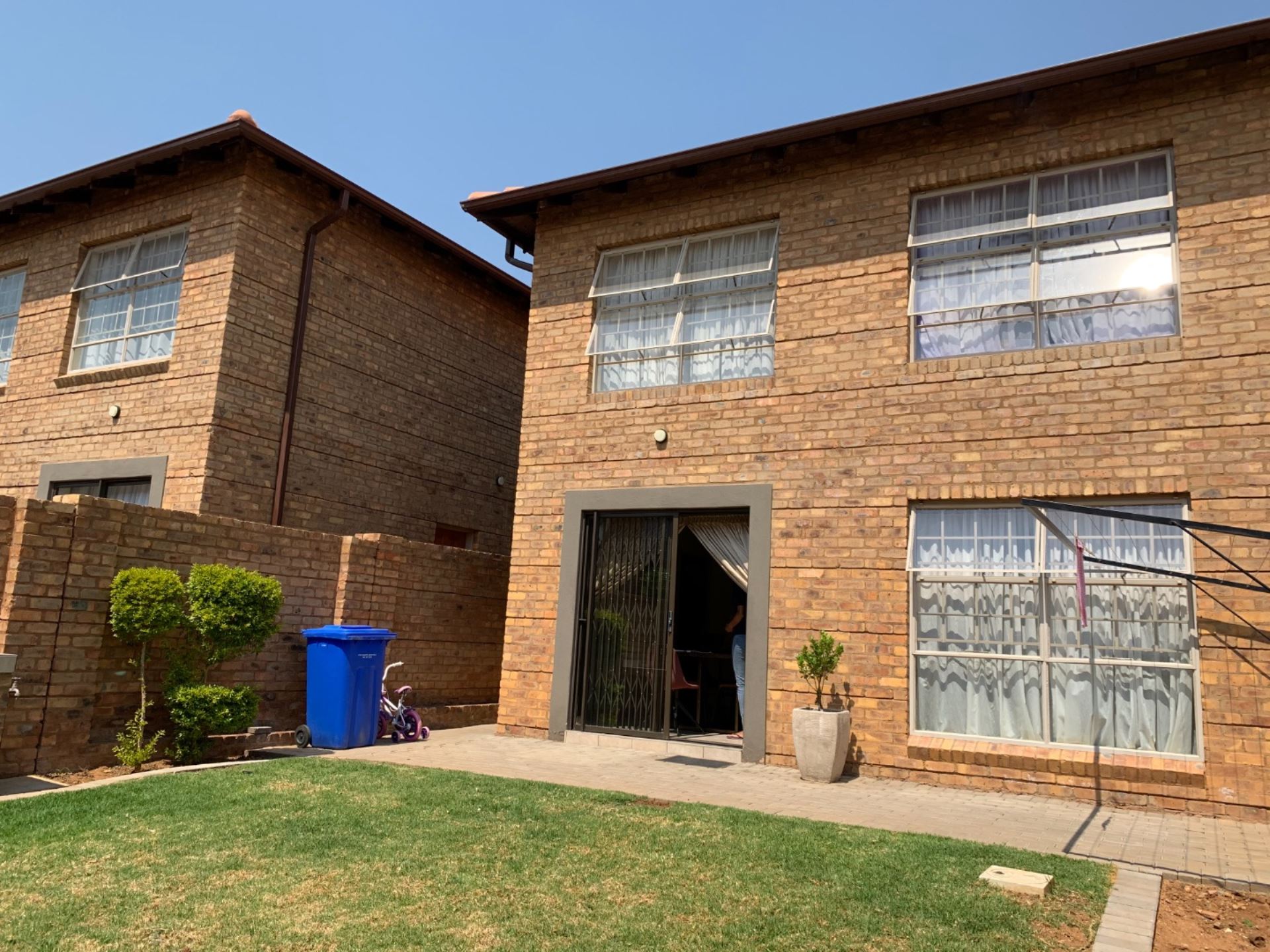 Hazeldean Cluster For Sale in Hazeldean, PRETORIA for sale in Gauteng